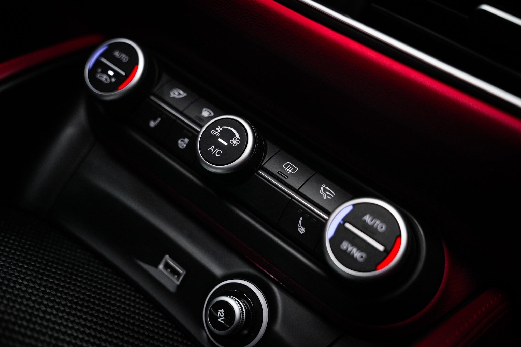 Alfa Romeo Stelvio view 48