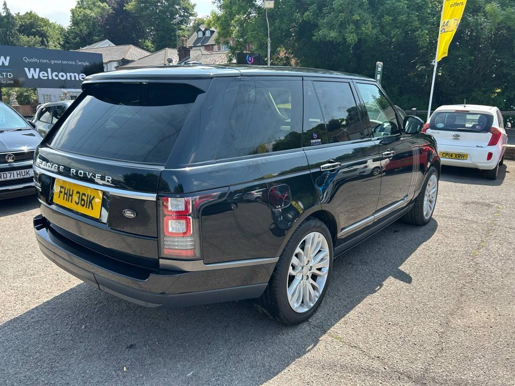 Land Rover Range Rover view 2