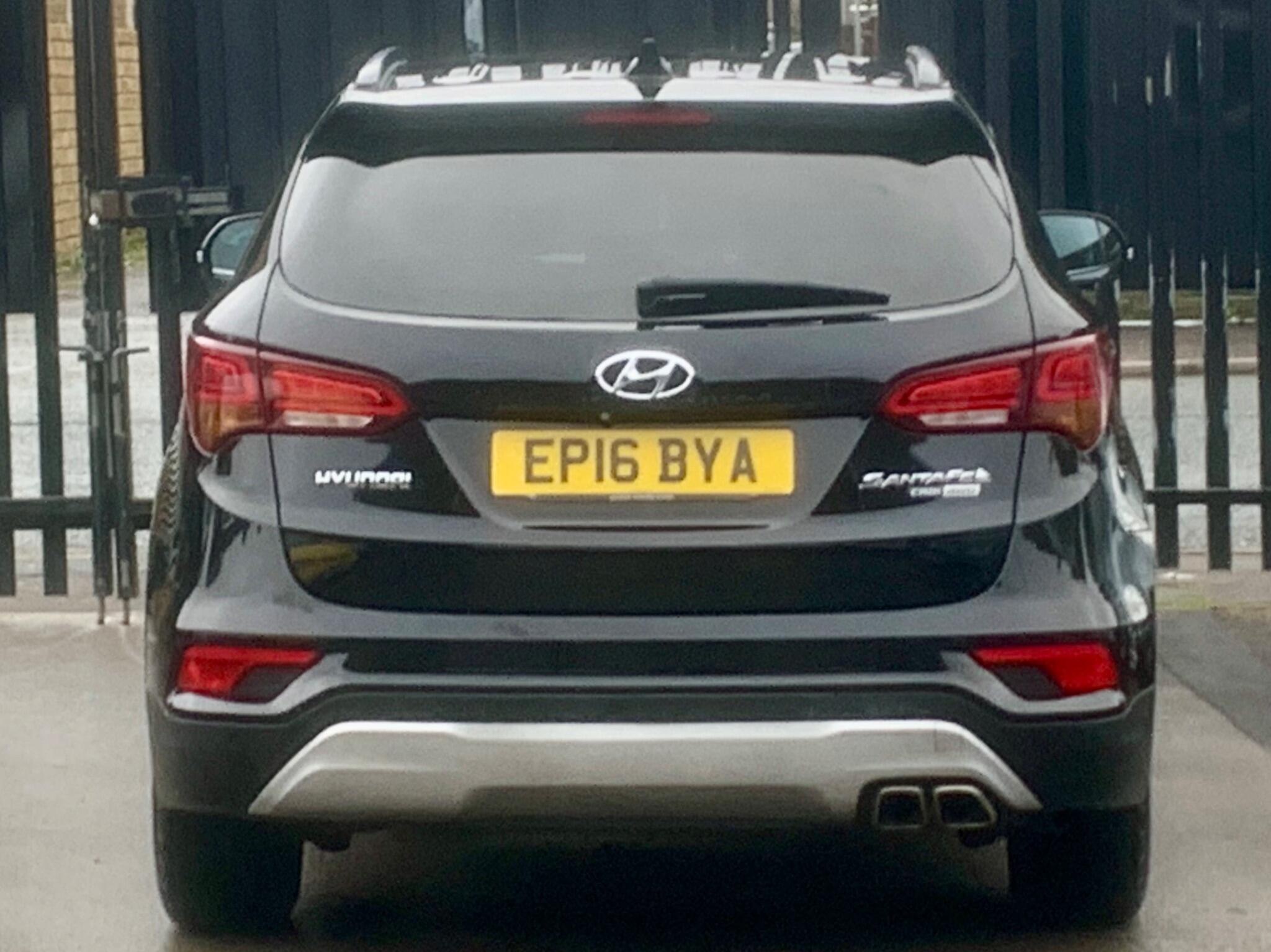 Hyundai Santa Fe view 9