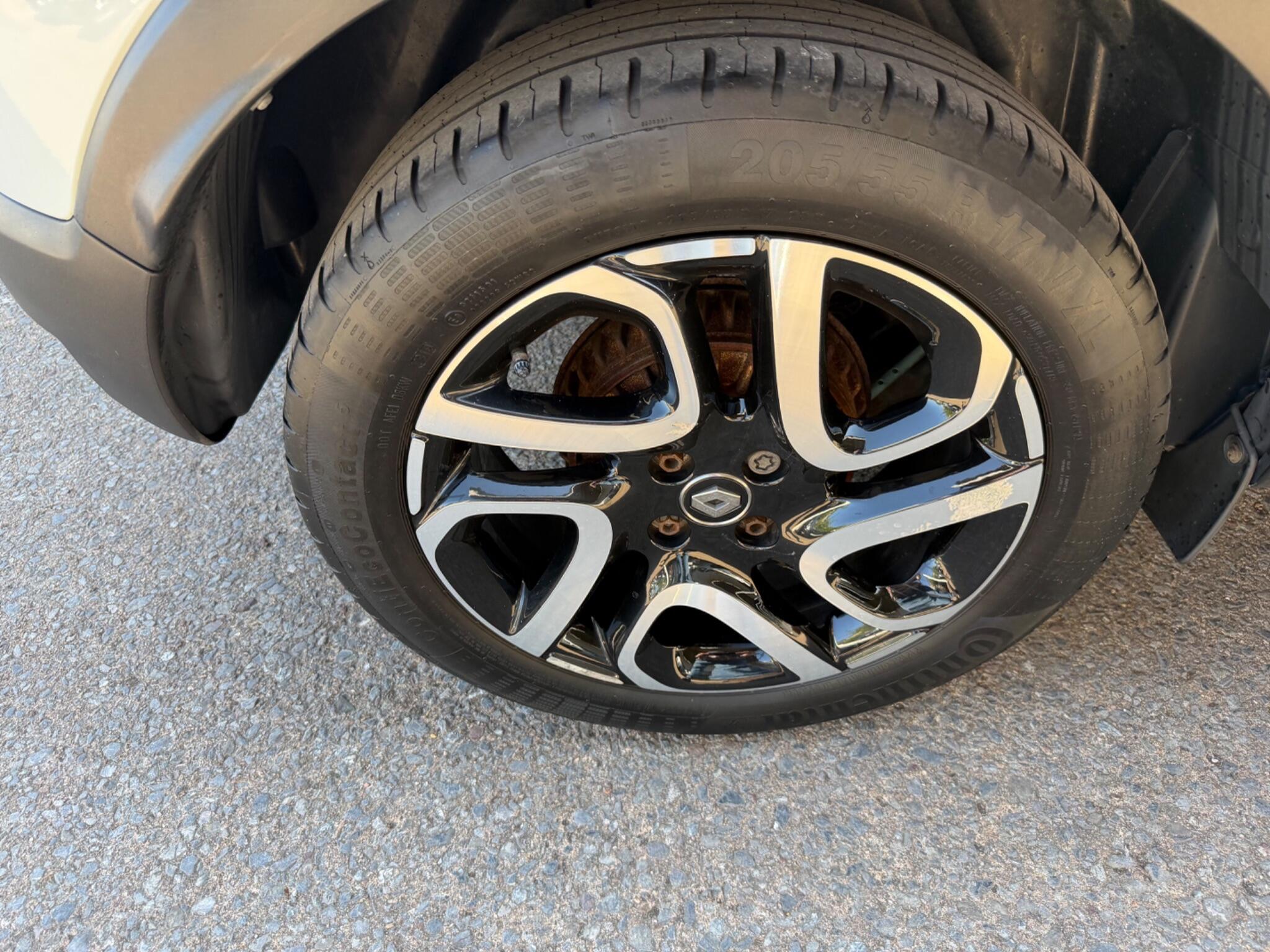 Renault Captur view 18