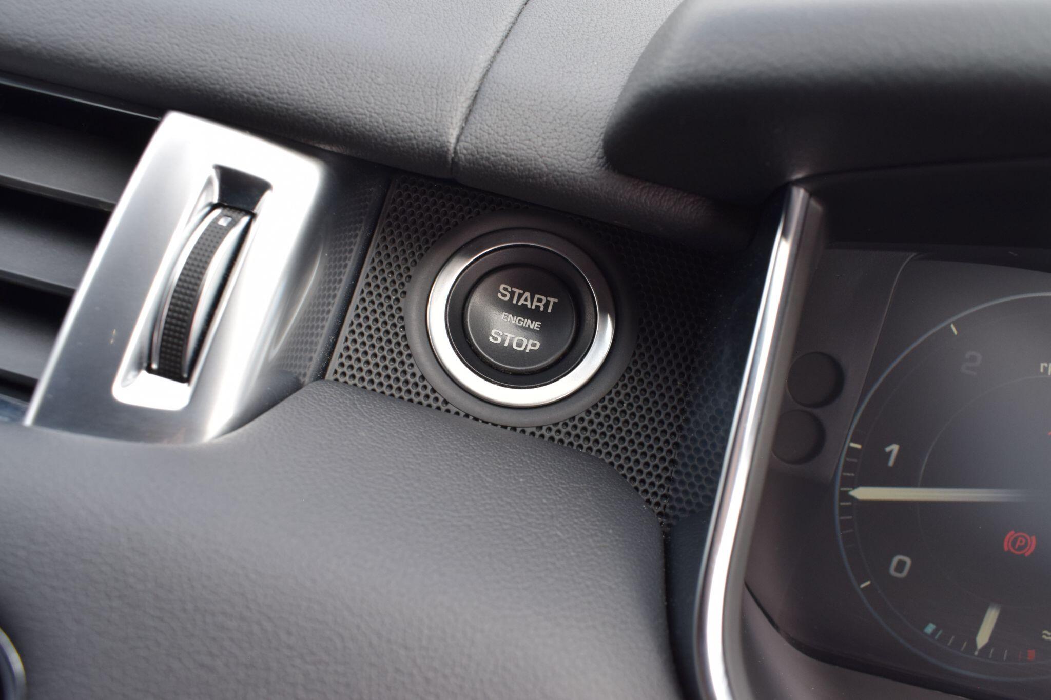 Land Rover Range Rover Sport view 14