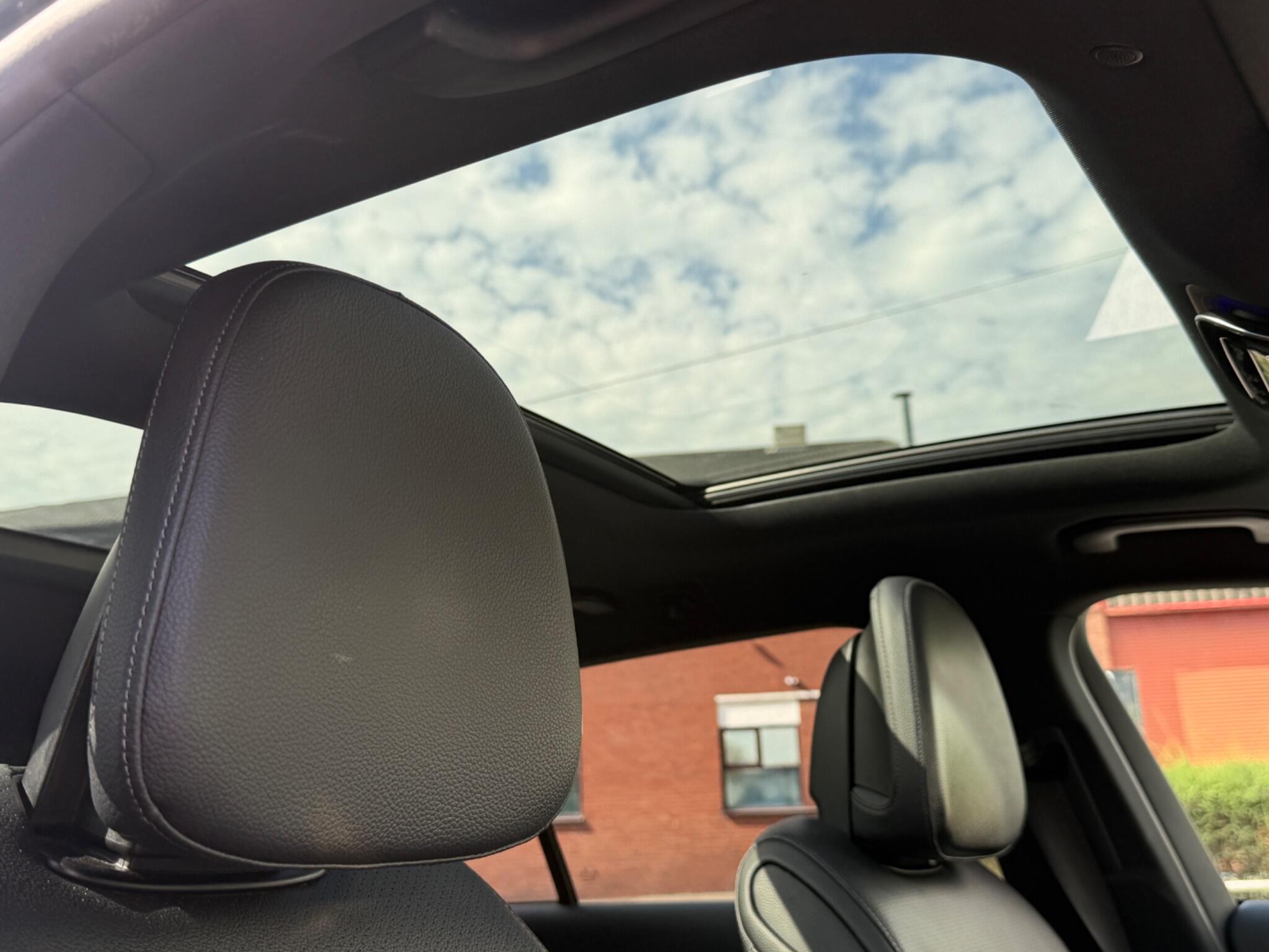 Mercedes-Benz C Class view 39