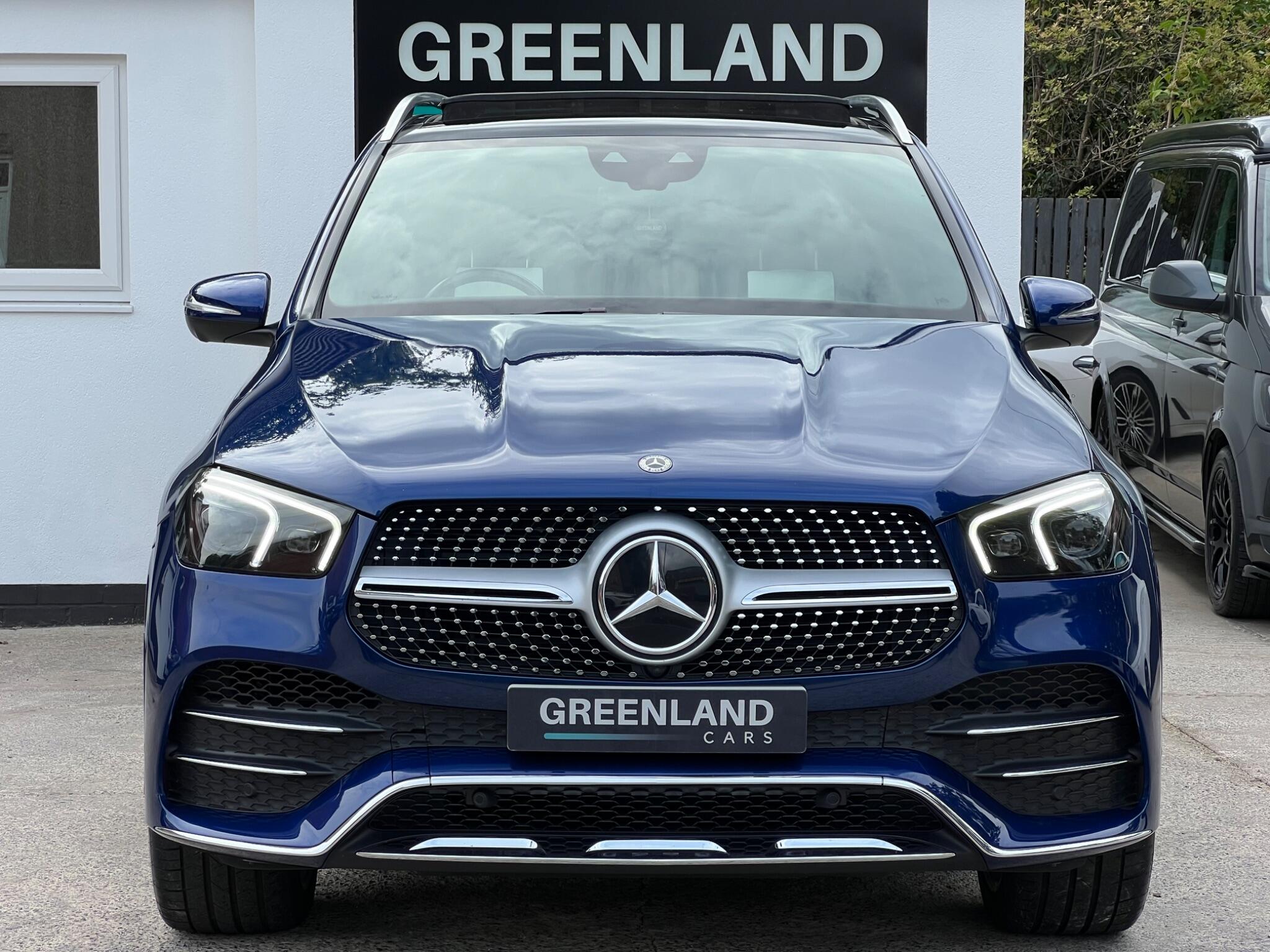 Mercedes-Benz GLE view 3