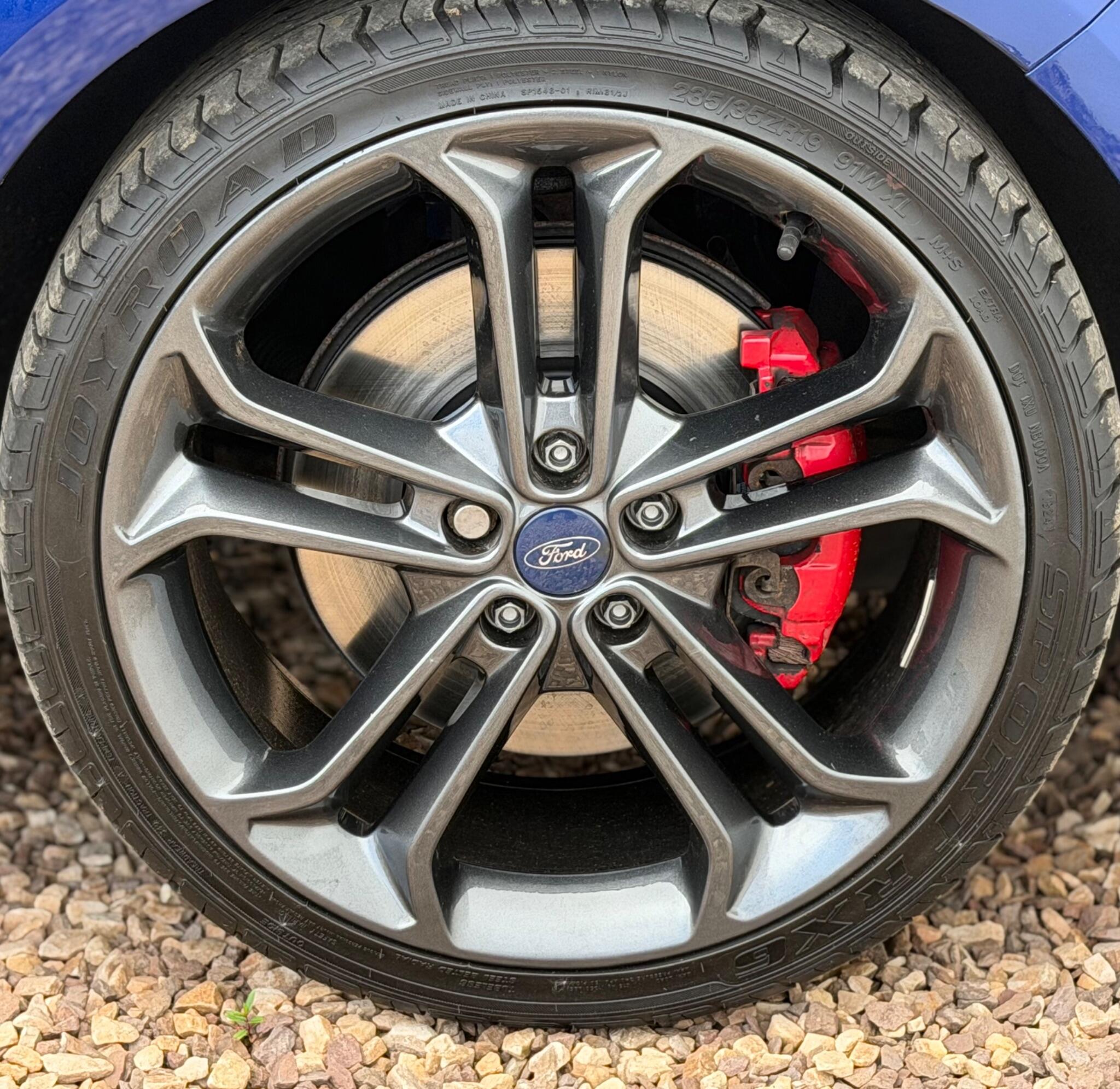 Ford Focus view 9