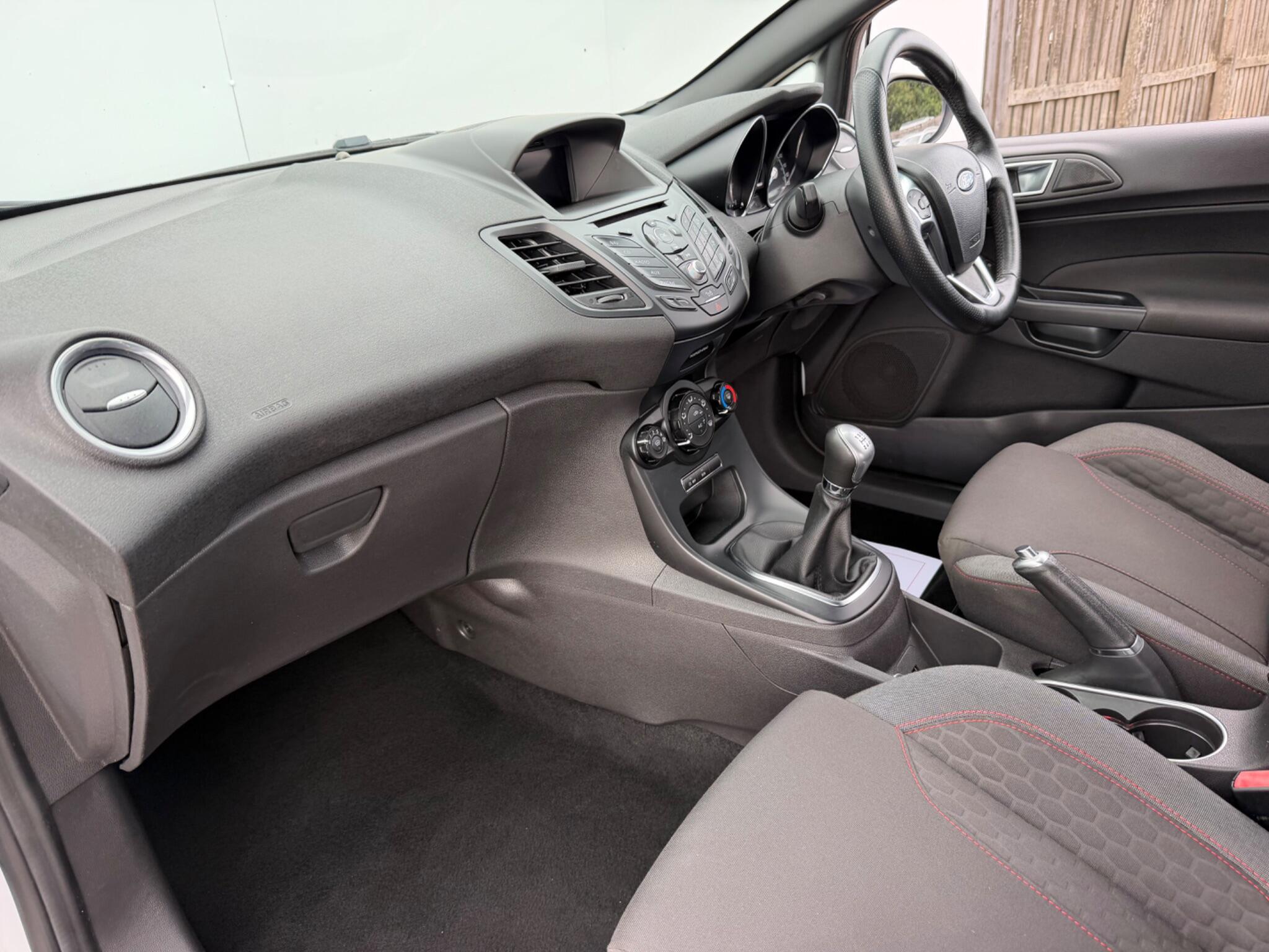 Ford Fiesta view 22