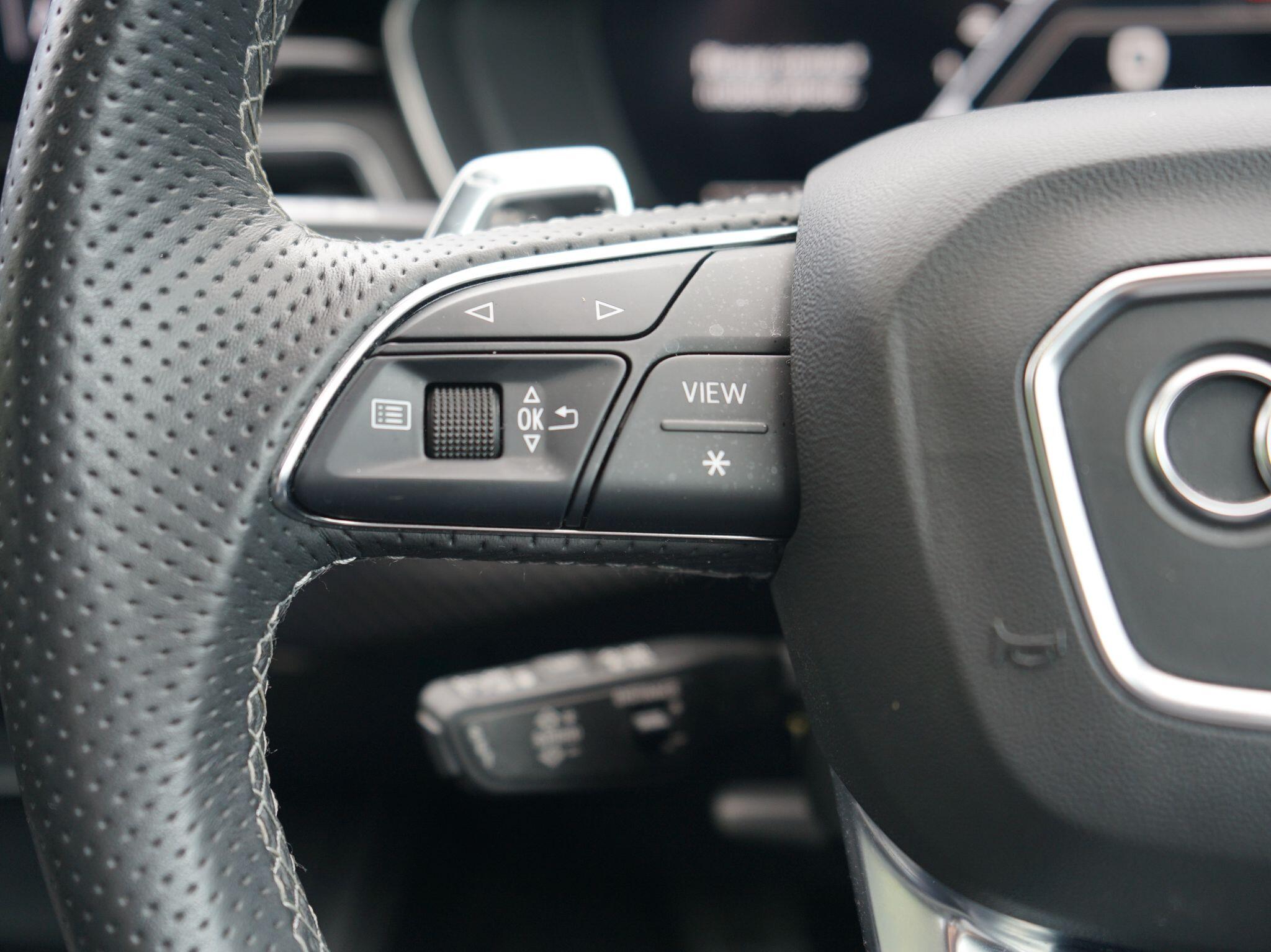 Audi RS4 Avant view 50