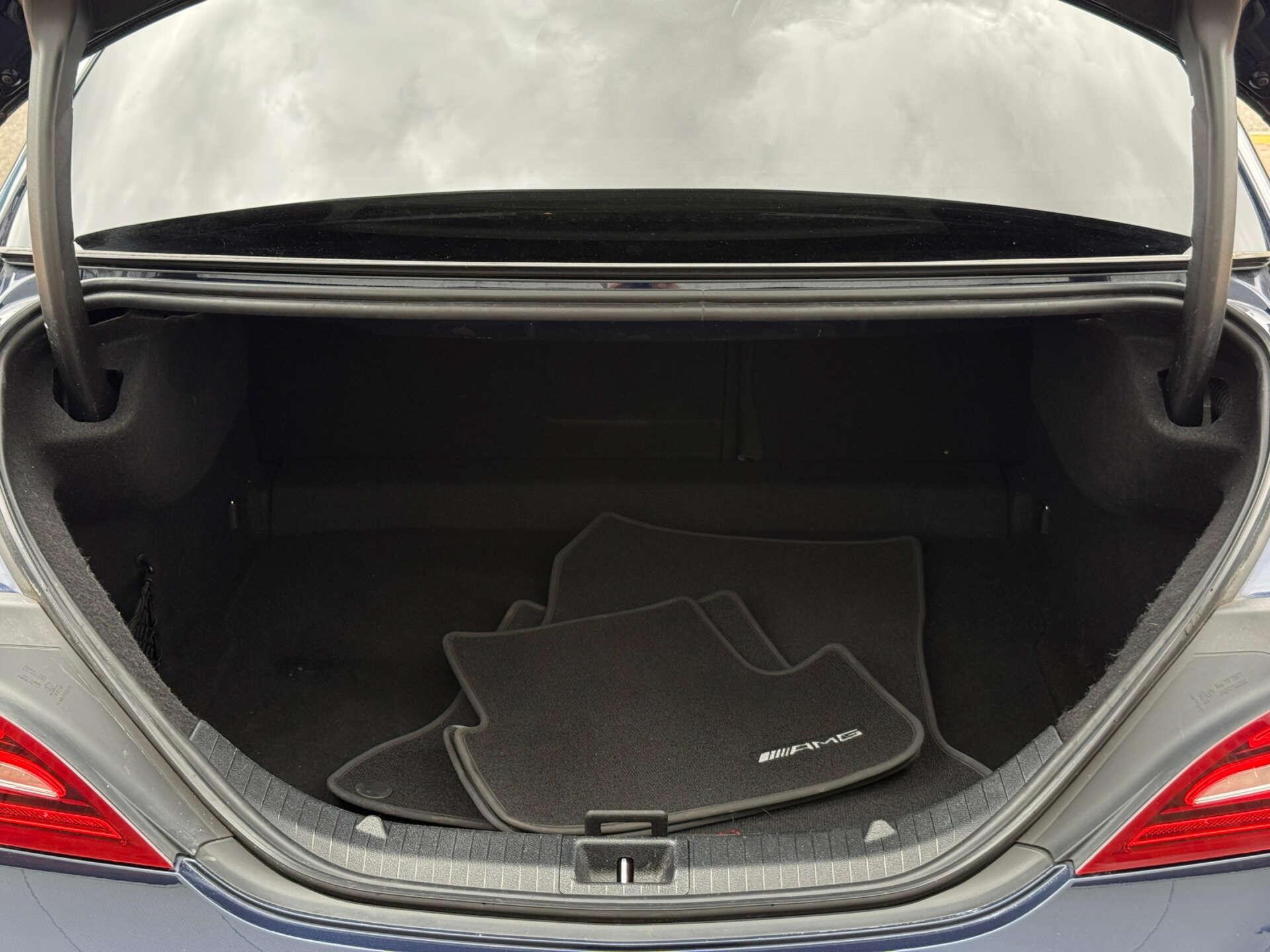 Mercedes-Benz Cla view 33