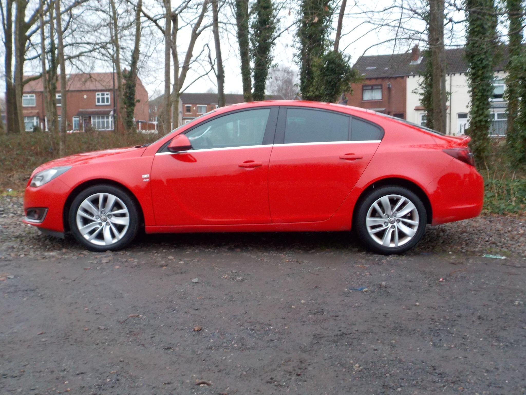Vauxhall Insignia 1.8 16V SRi Nav Euro 5 5dr