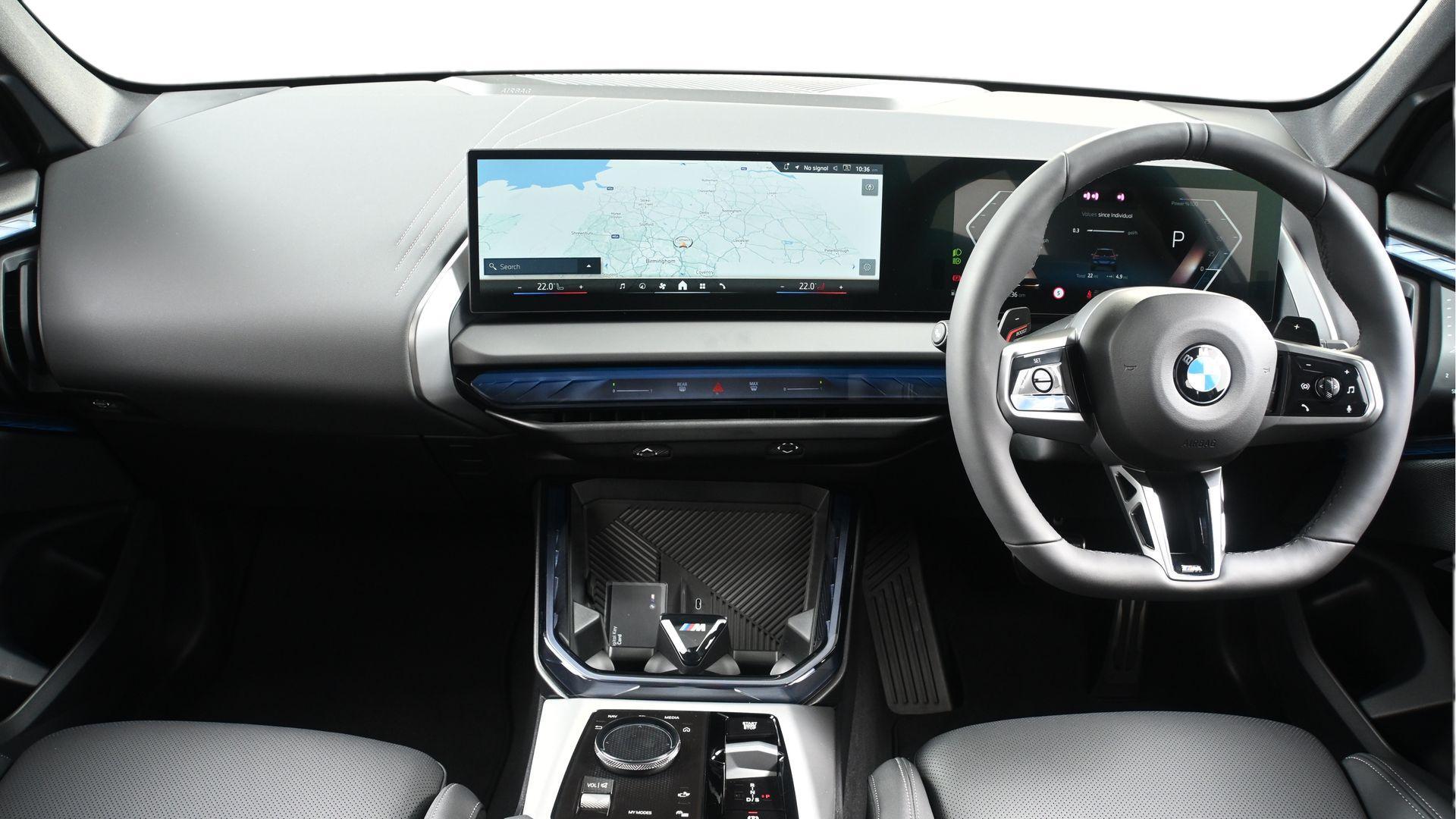 BMW X3 view 4