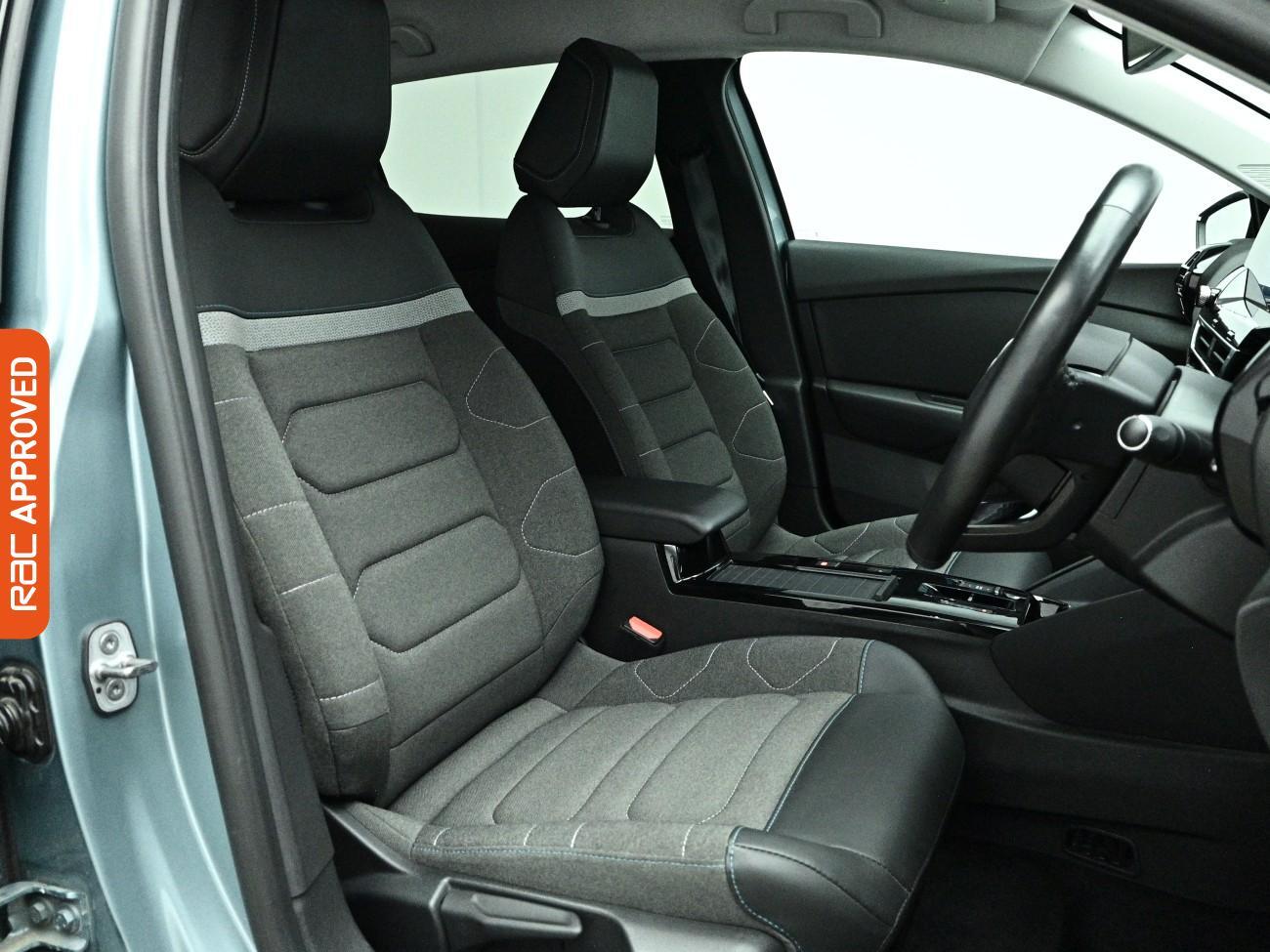 Citroen E-C4 view 12