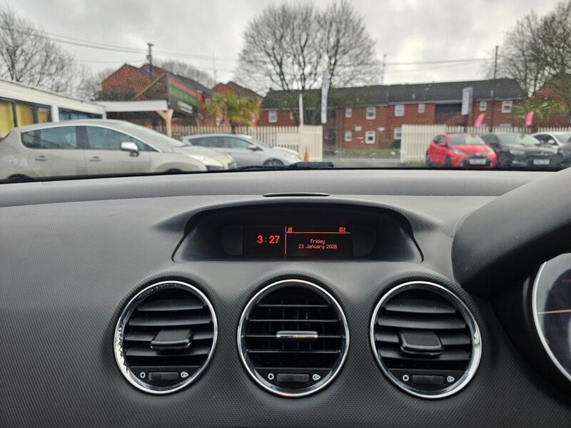2011 Peugeot 308 CC 1.6 e-HDi Access Euro 5 (s/s) 2dr • 74,000 miles image 11