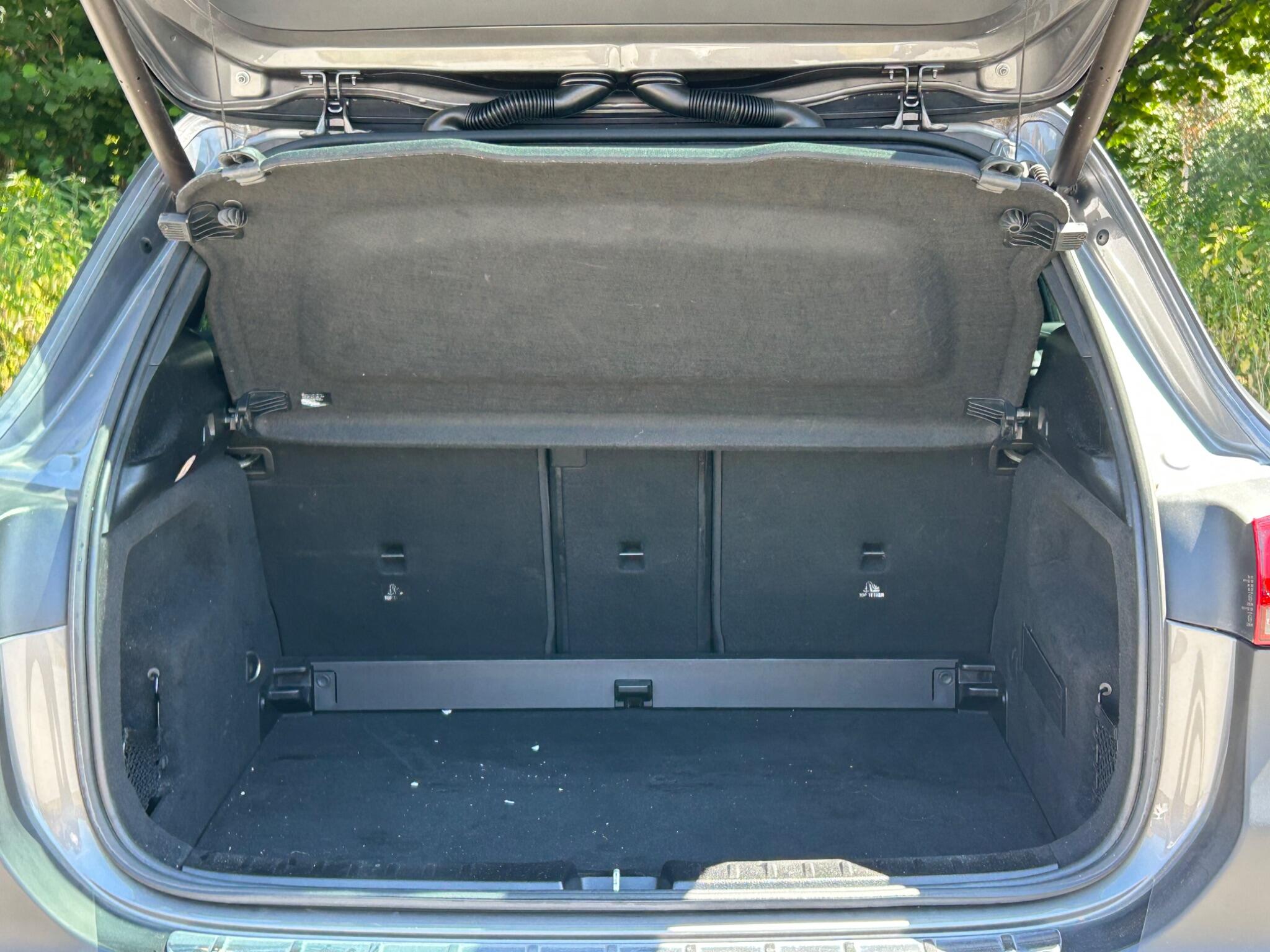 Mercedes-Benz Gla view 55