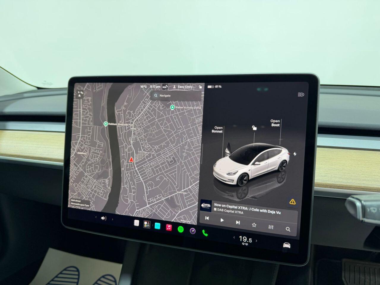 Tesla Model 3 view 24