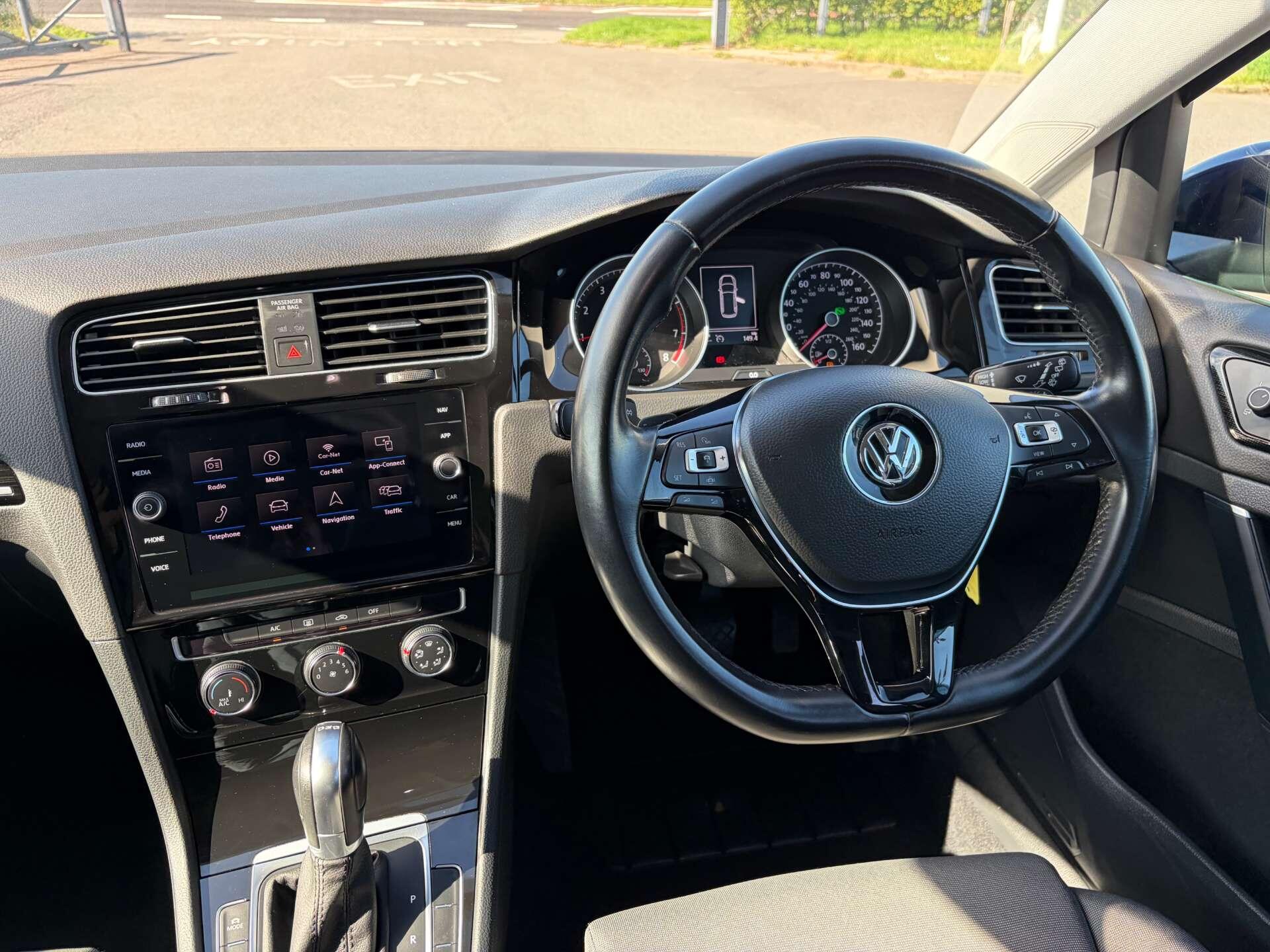 Volkswagen Golf view 2