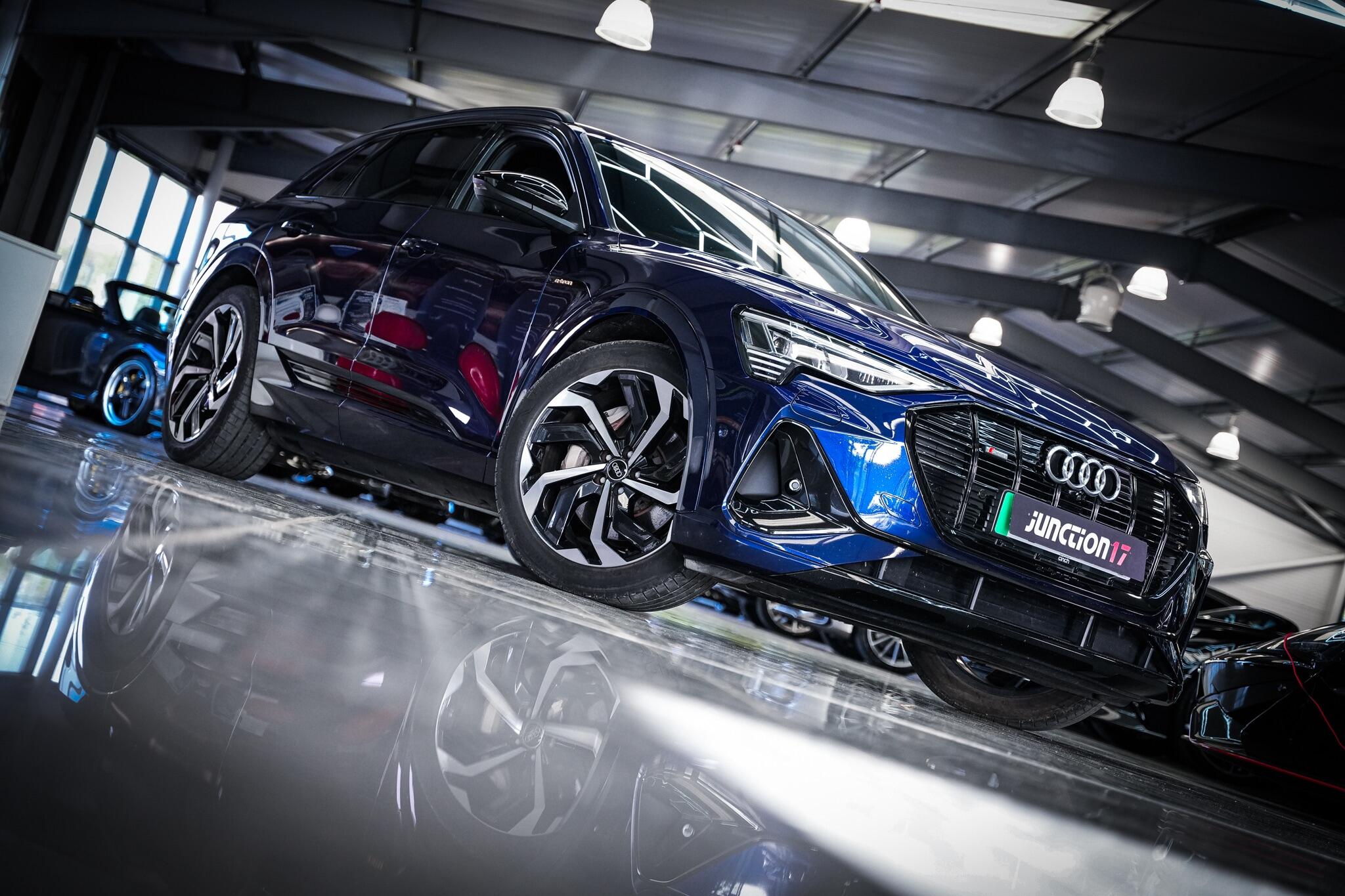 Audi E-Tron view 8