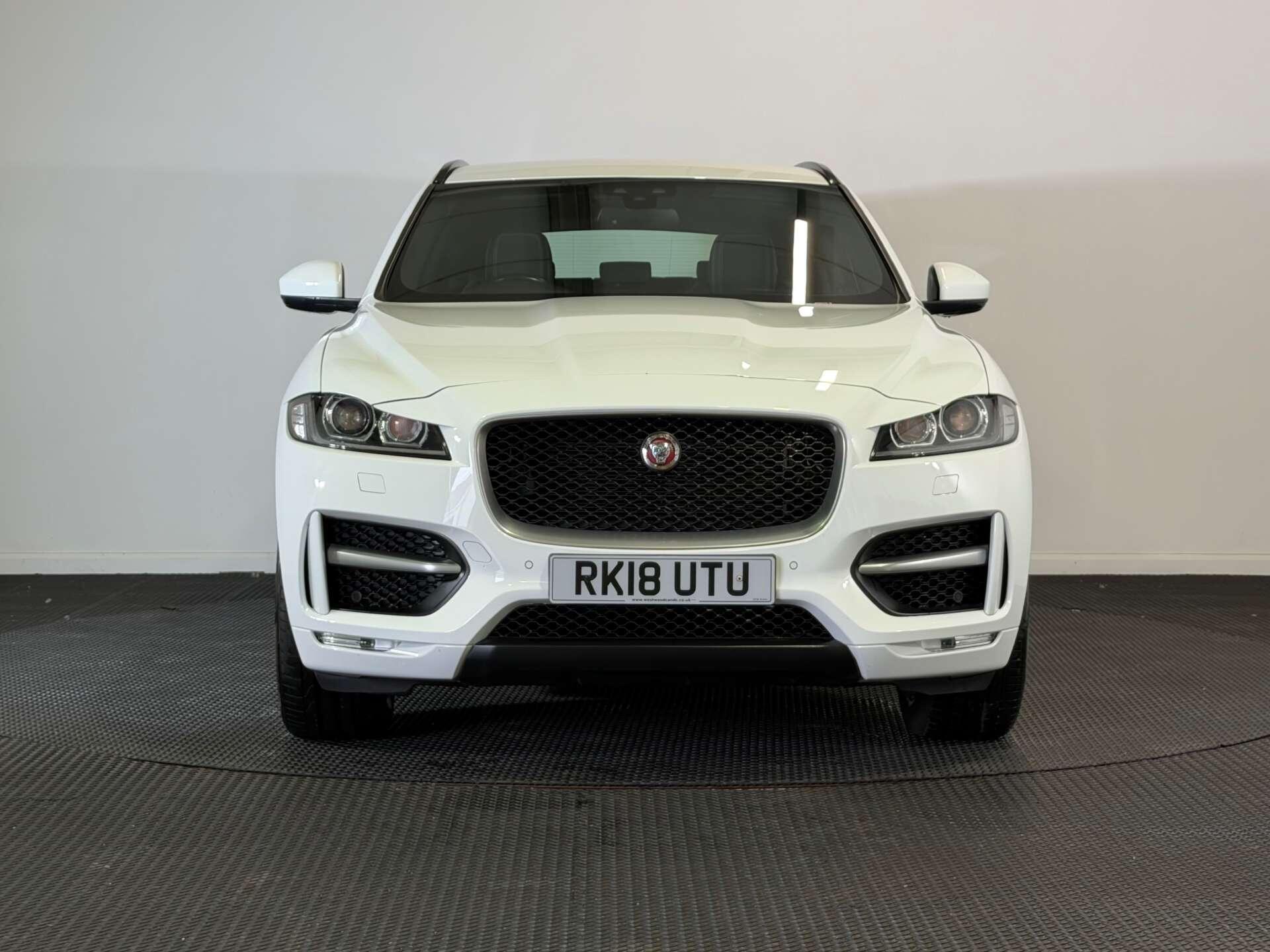 Jaguar F-Pace view 2