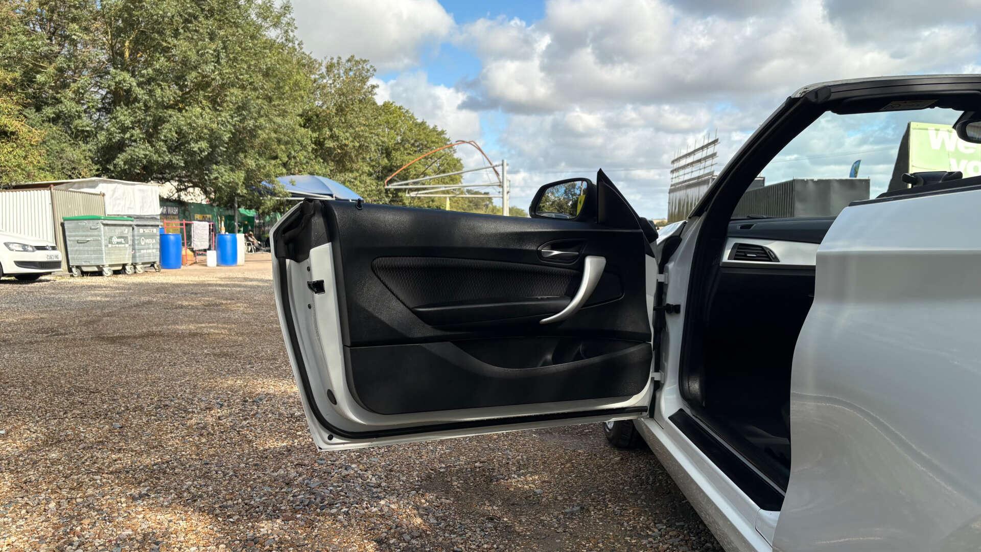 BMW 2 Series view 38