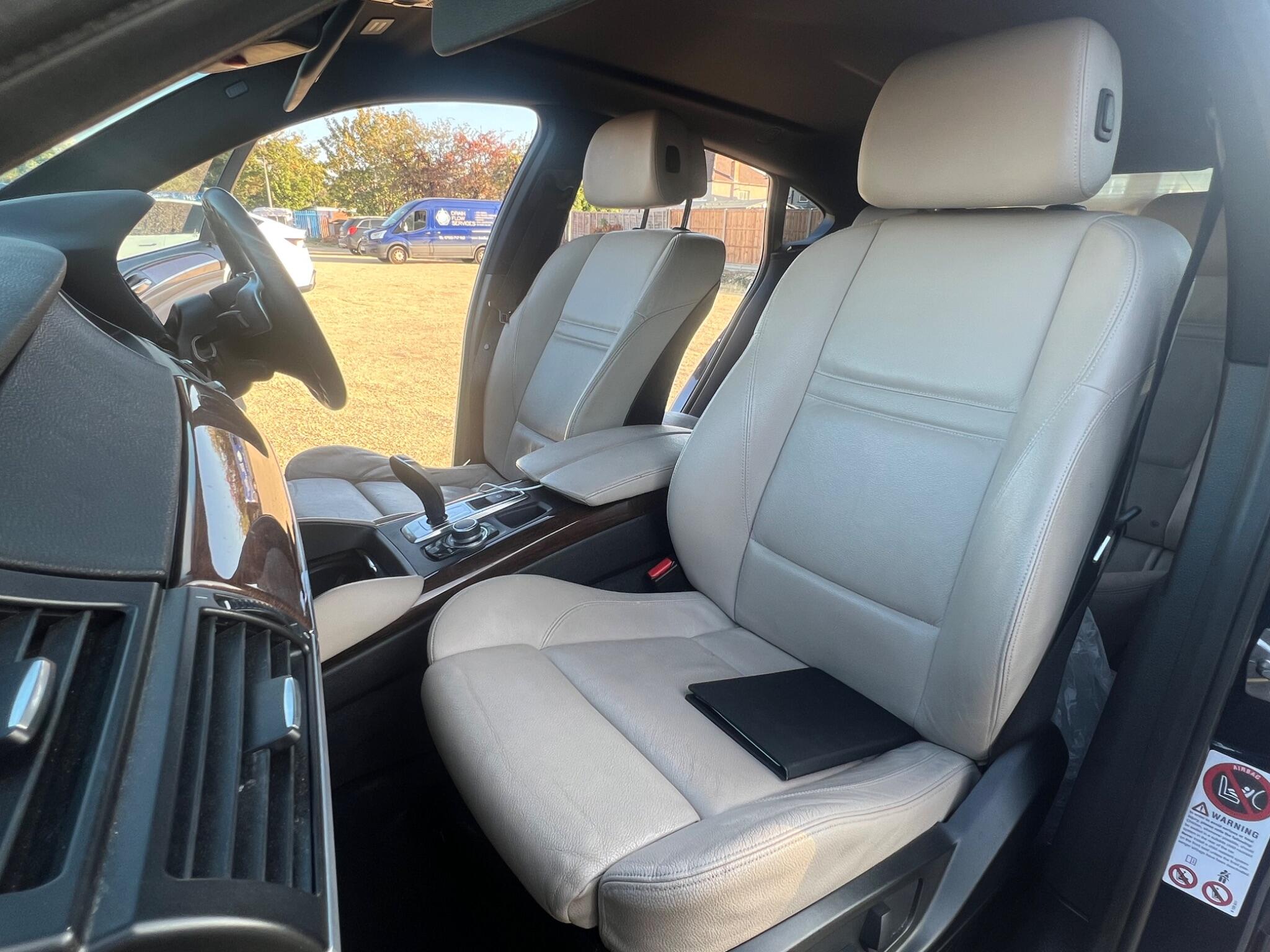 BMW X6 view 31