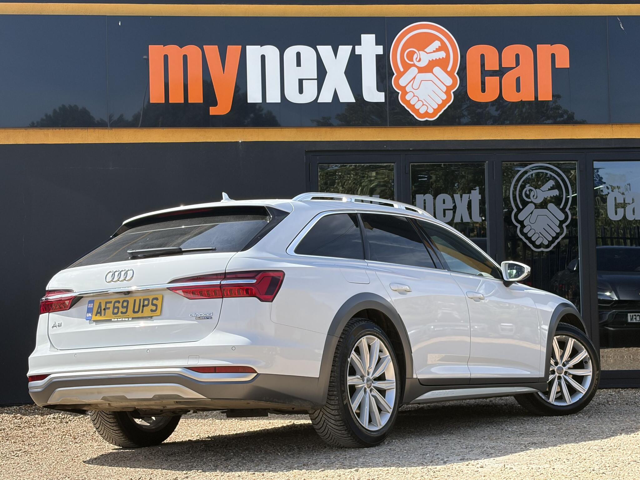 Audi A6 Allroad view 9