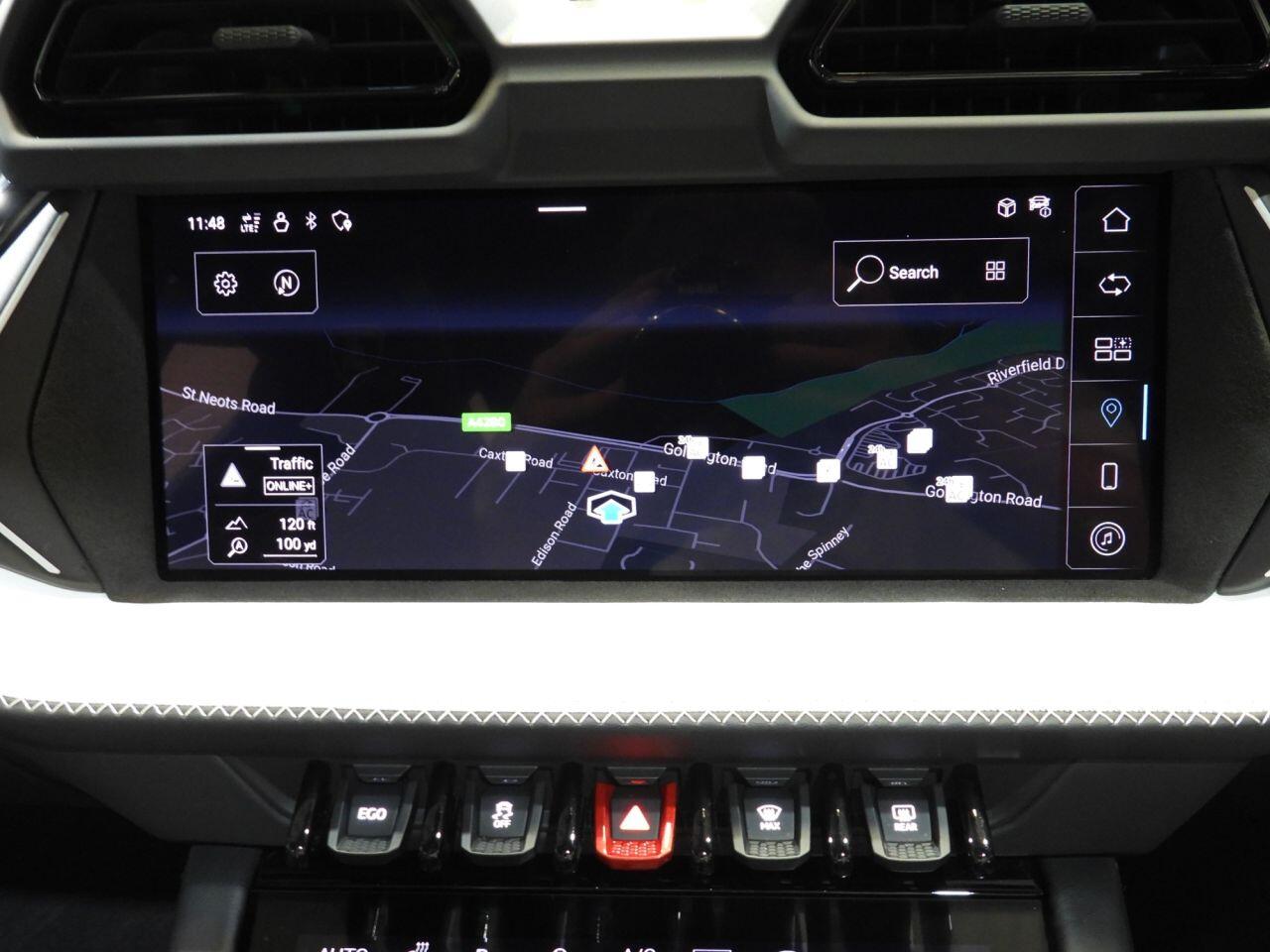 Lamborghini Urus view 27