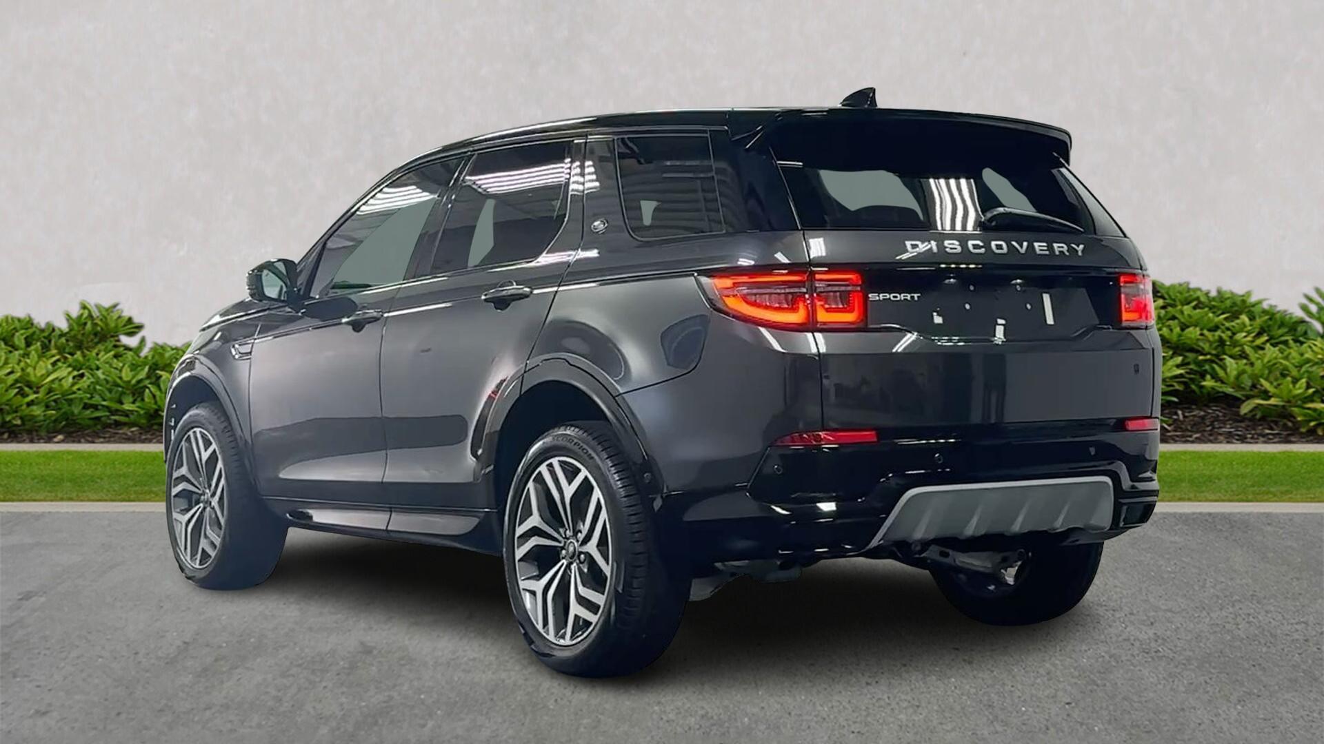 Land Rover Discovery Sport view 2