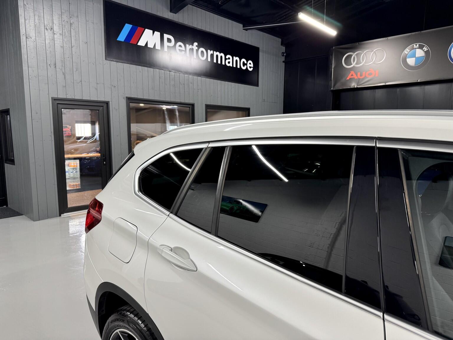 BMW X1 view 30