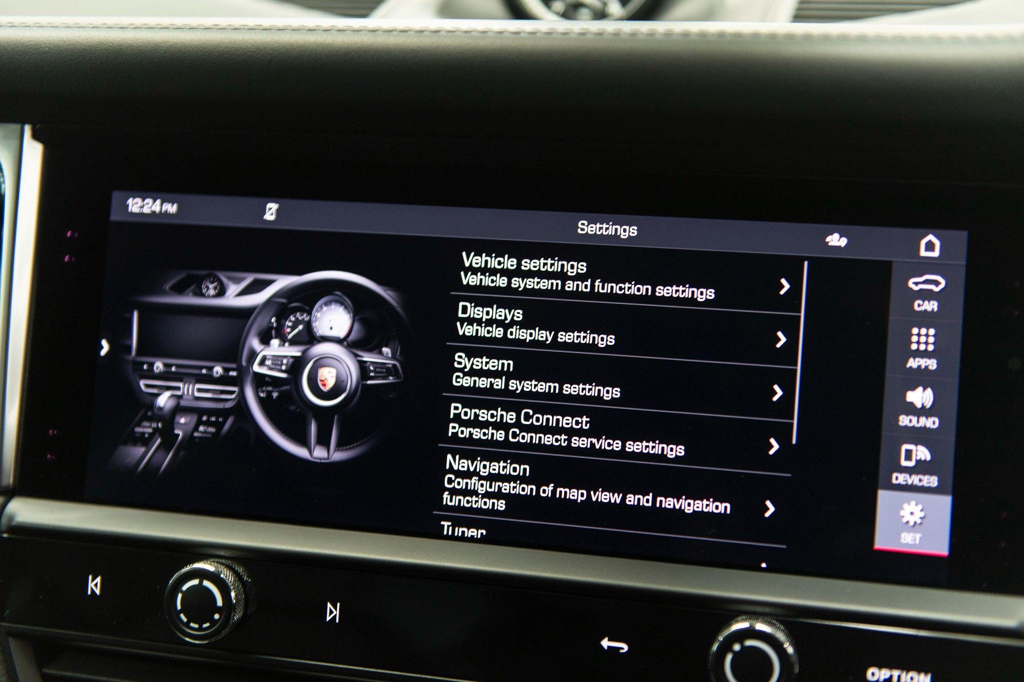 Porsche Macan view 30