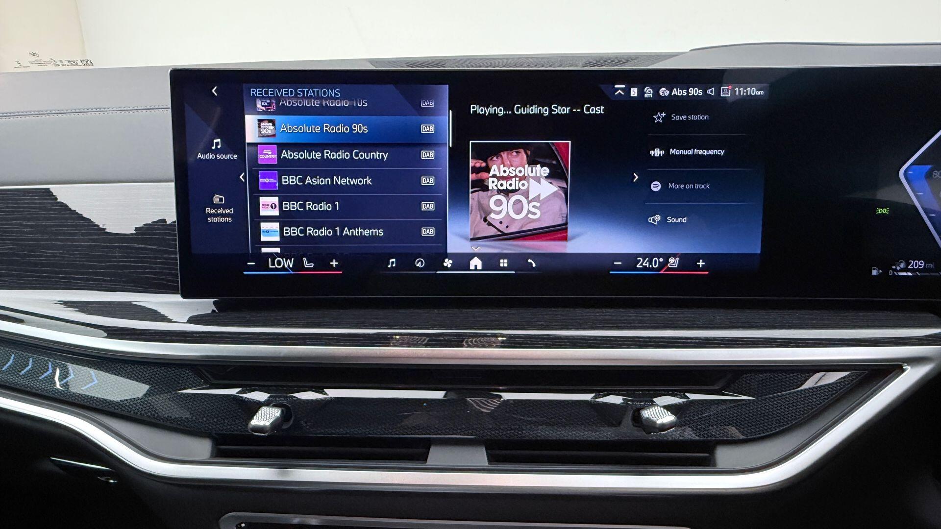 BMW X5 view 8