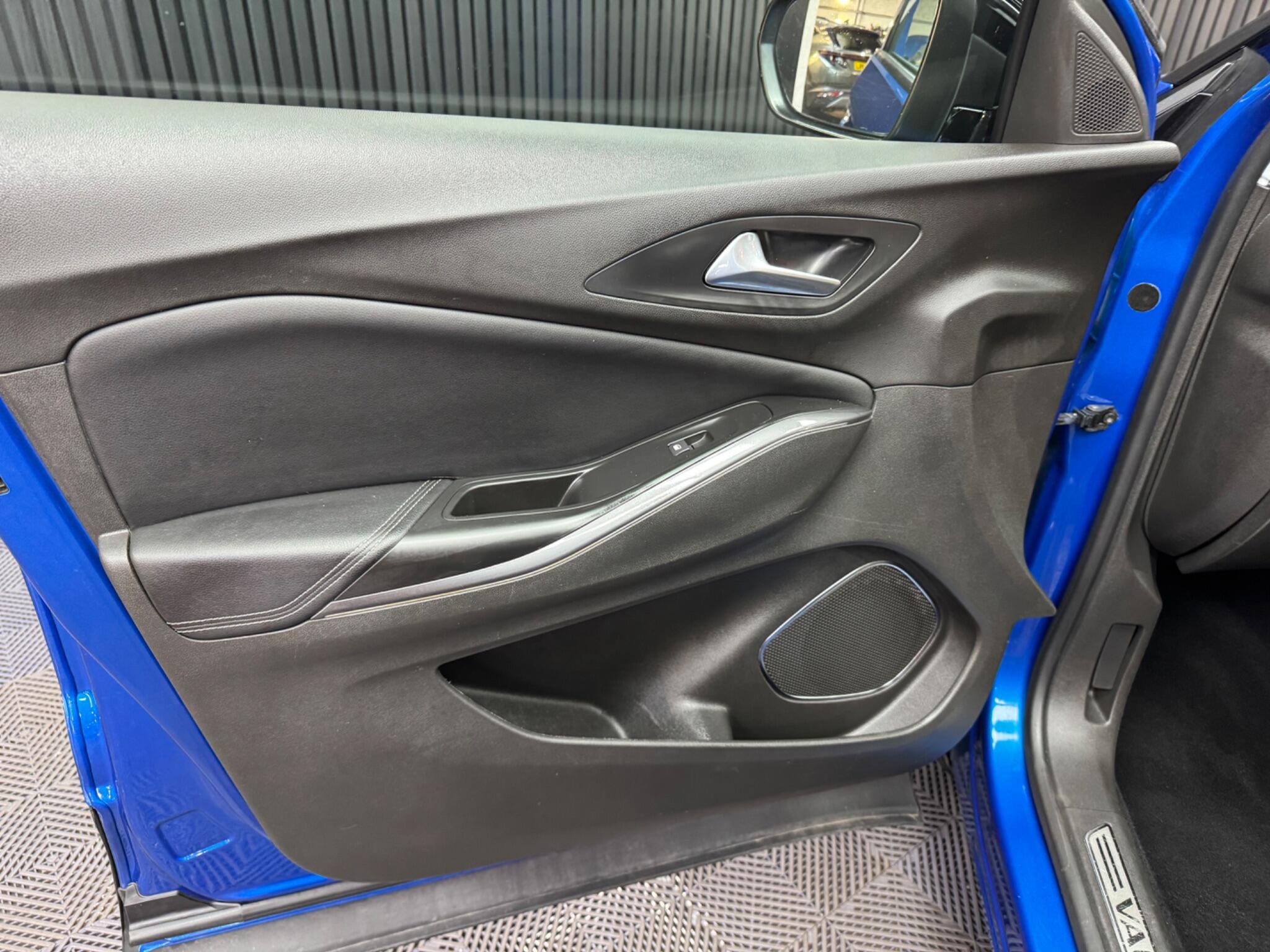 Vauxhall Grandland X view 34