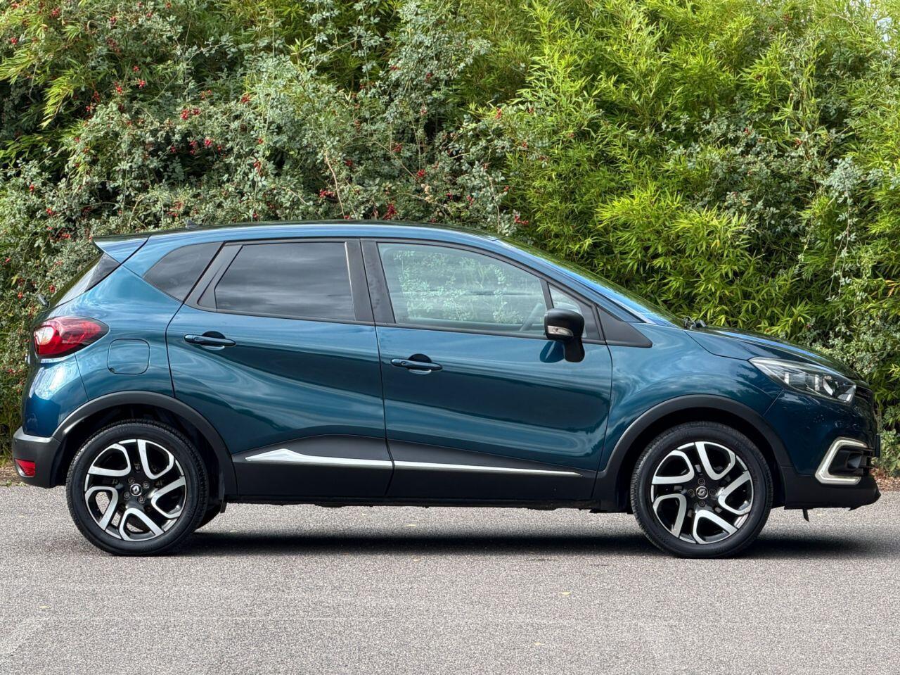 Renault Captur view 3