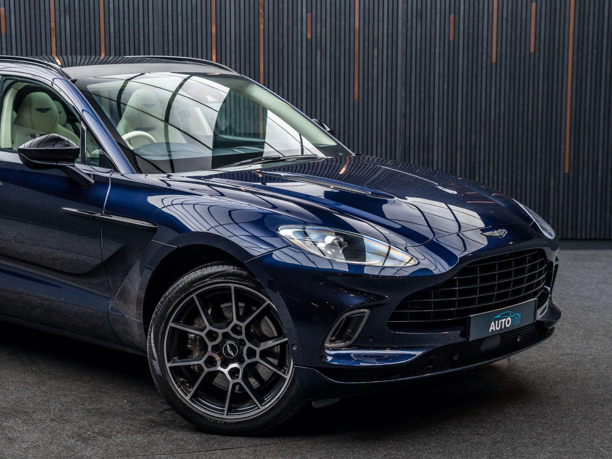 Aston Martin DBX view 9