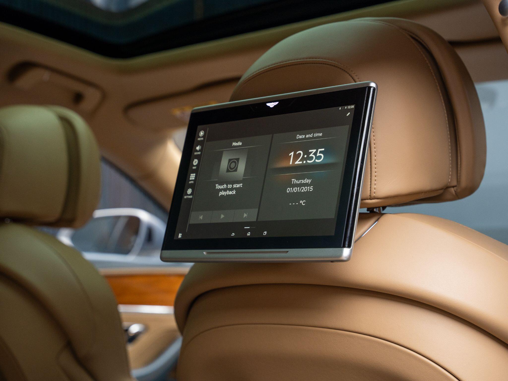 Bentley Flying Spur view 41