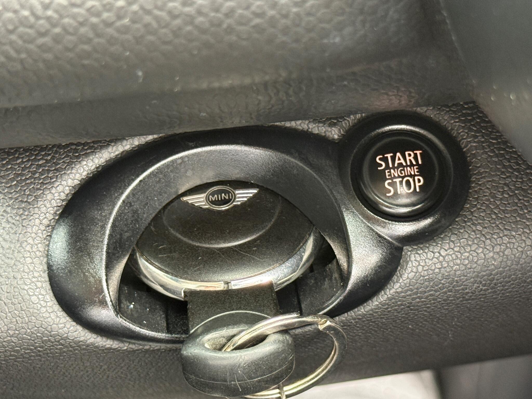 MINI Paceman - Image 59