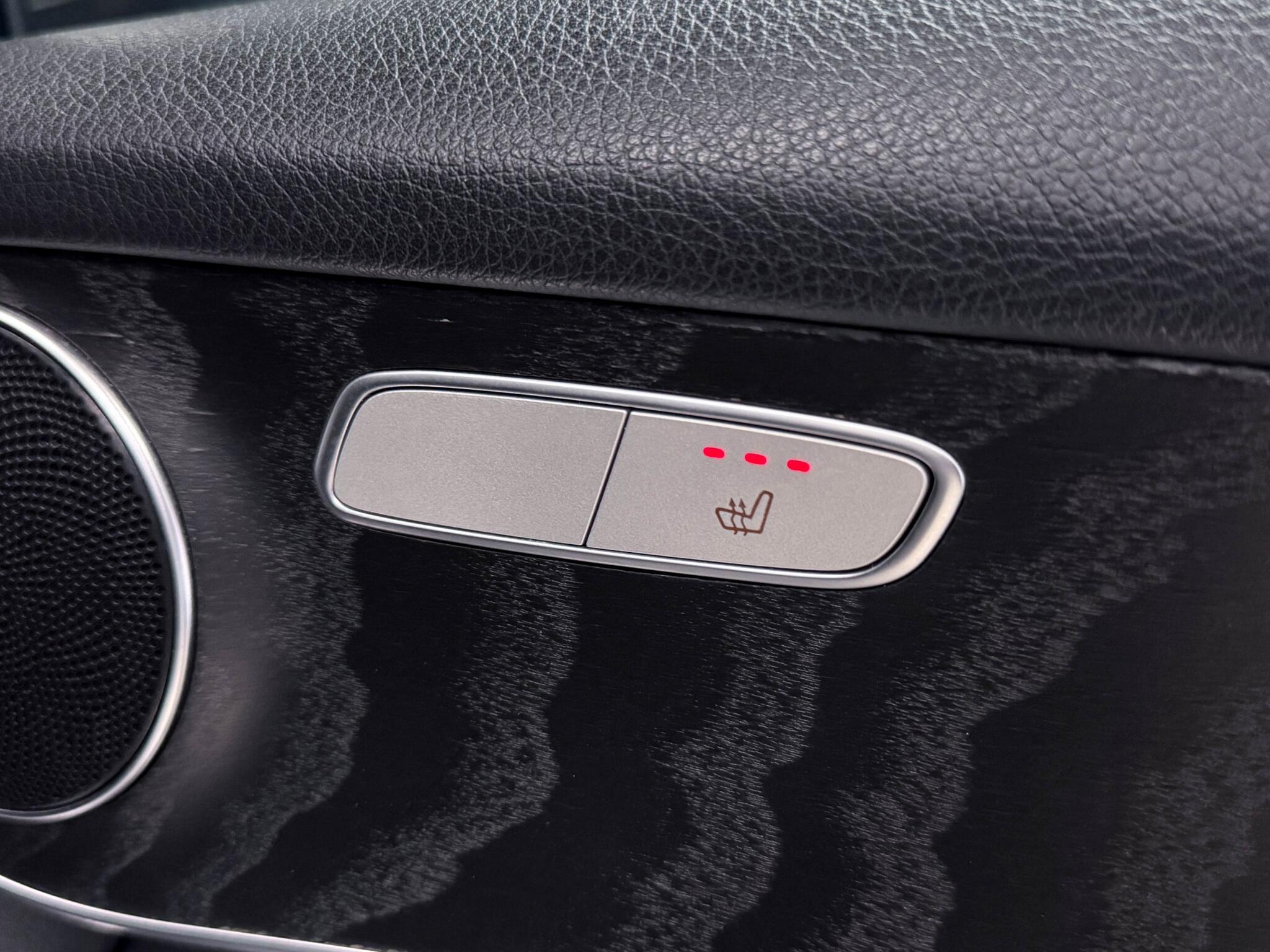 Mercedes-Benz GLC view 29