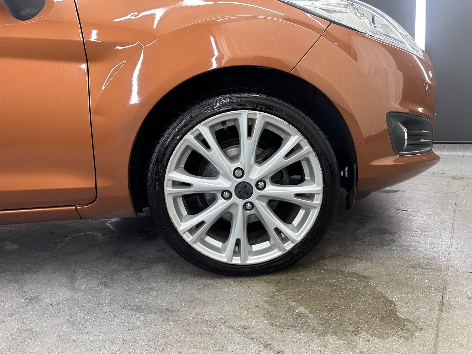 Ford Fiesta view 15