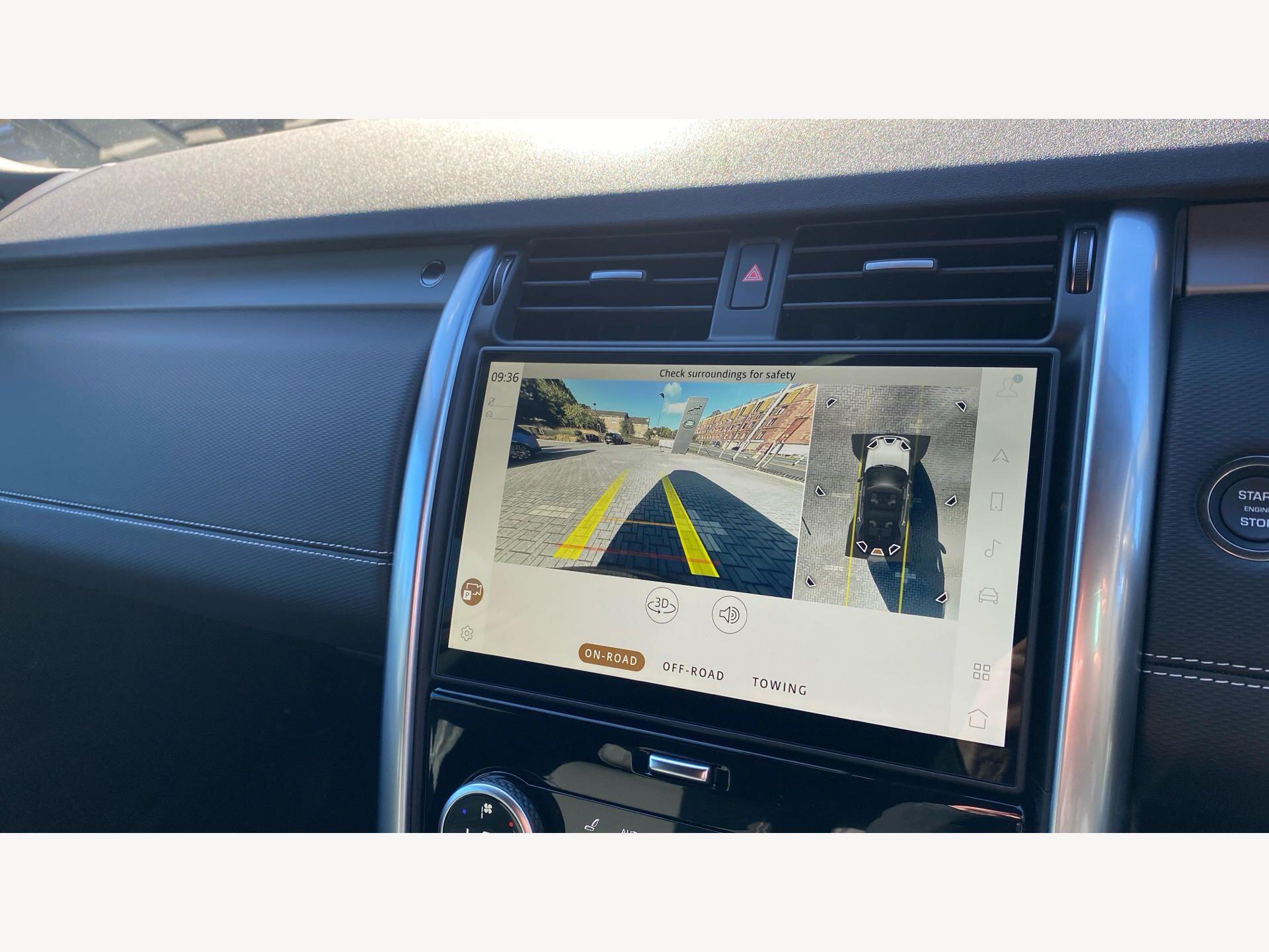 Land Rover Discovery view 14