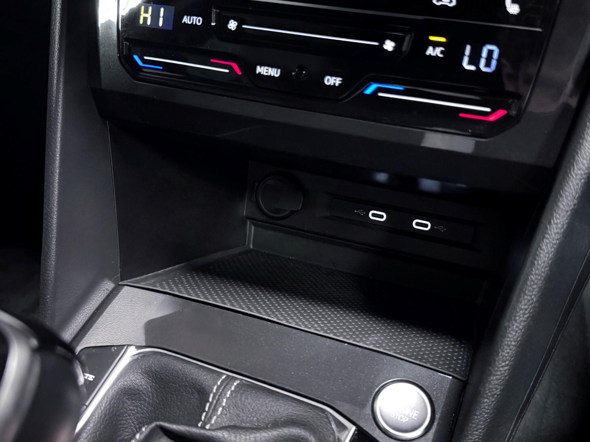 Volkswagen Tiguan view 29