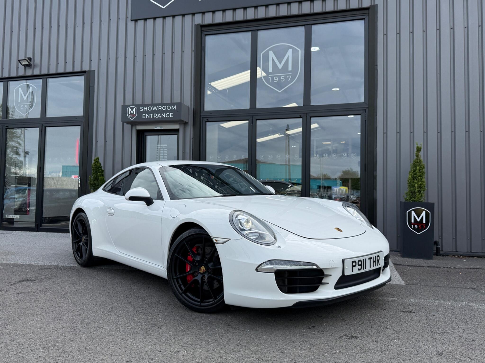 Porsche 911 view 20