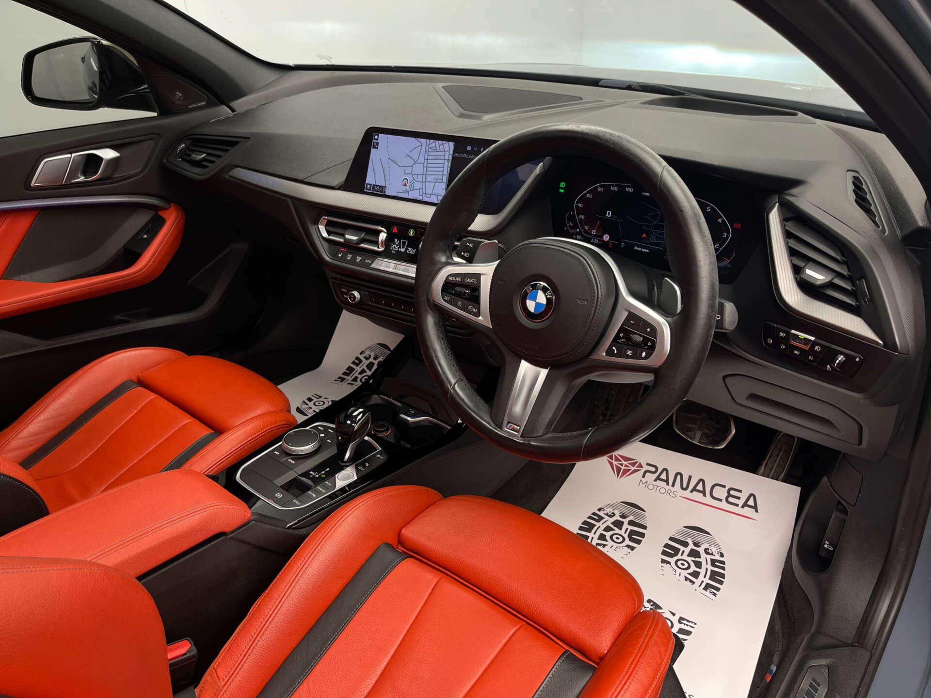 BMW 1 Series view 12