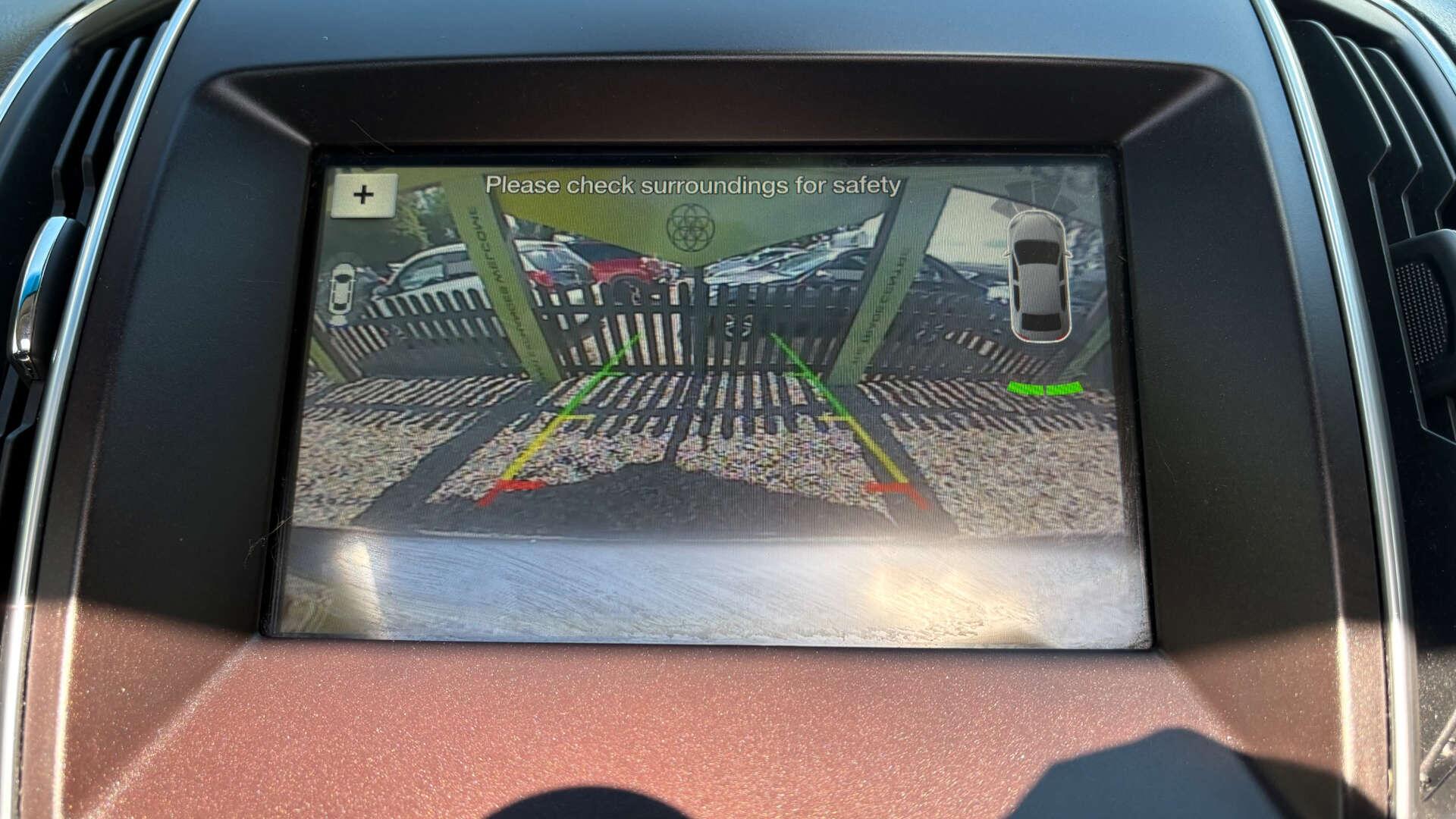 Ford Edge view 34