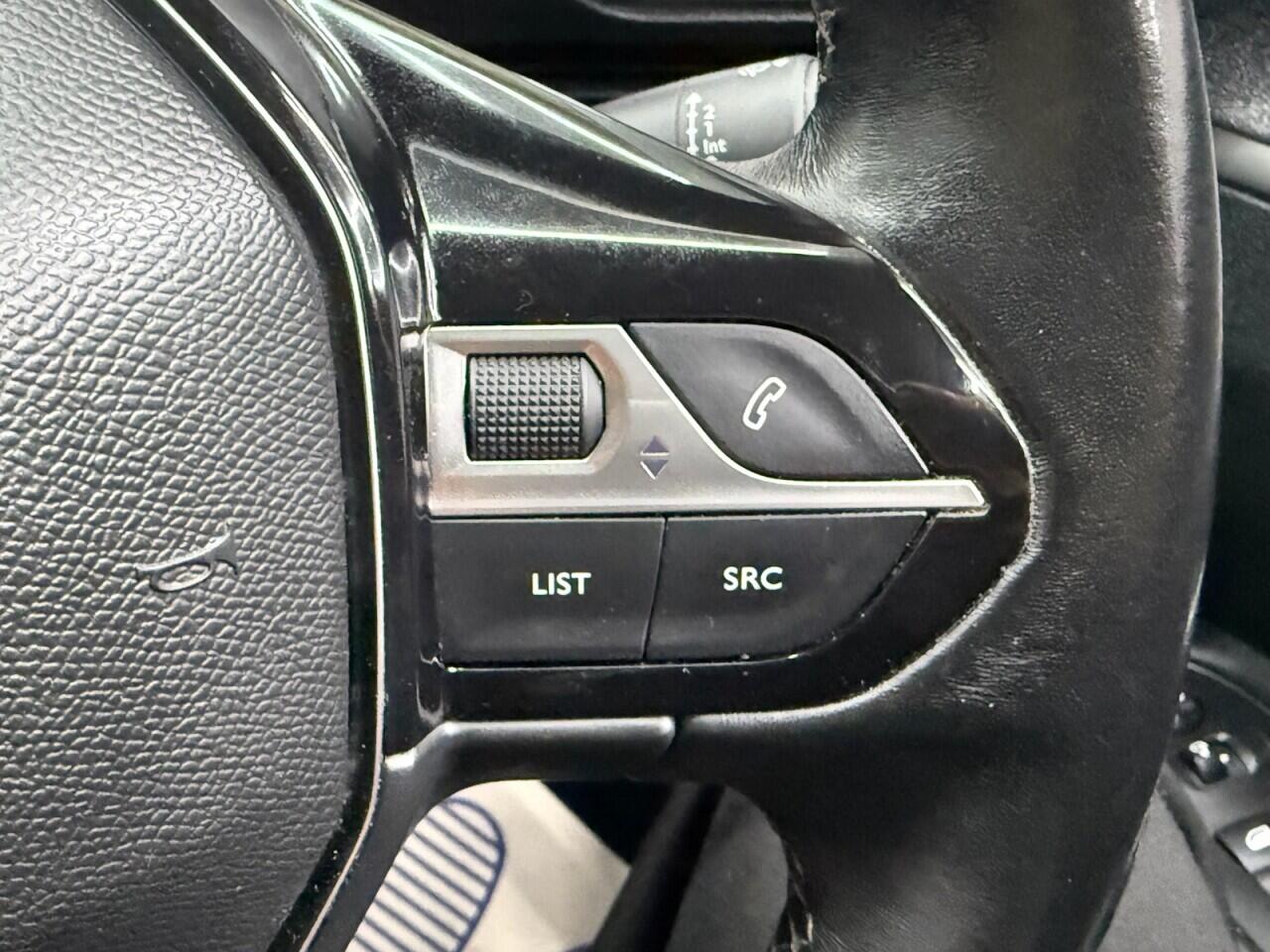 Peugeot 3008 view 14