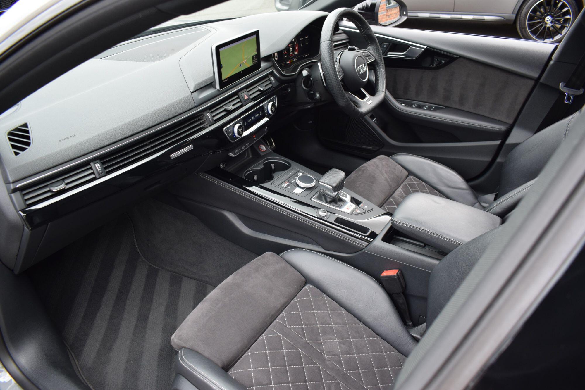 Audi RS5 view 33