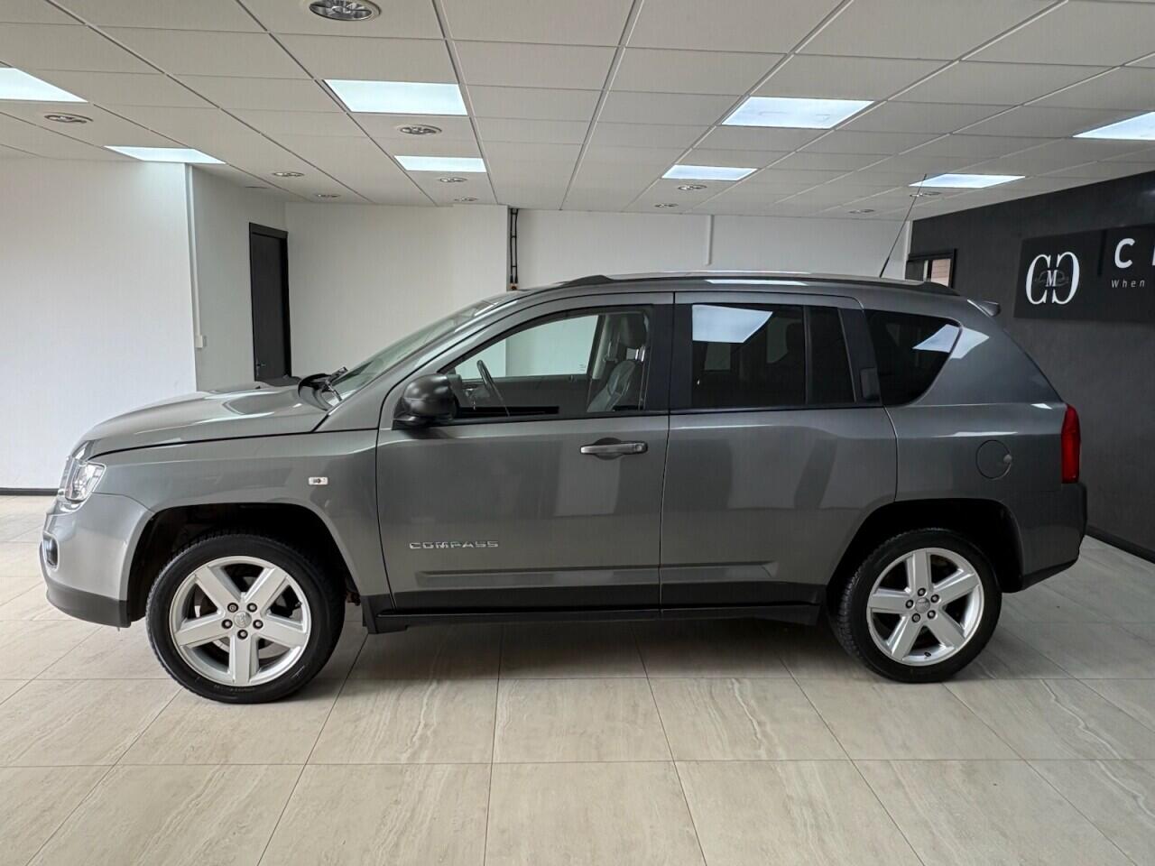 Jeep Compass view 6