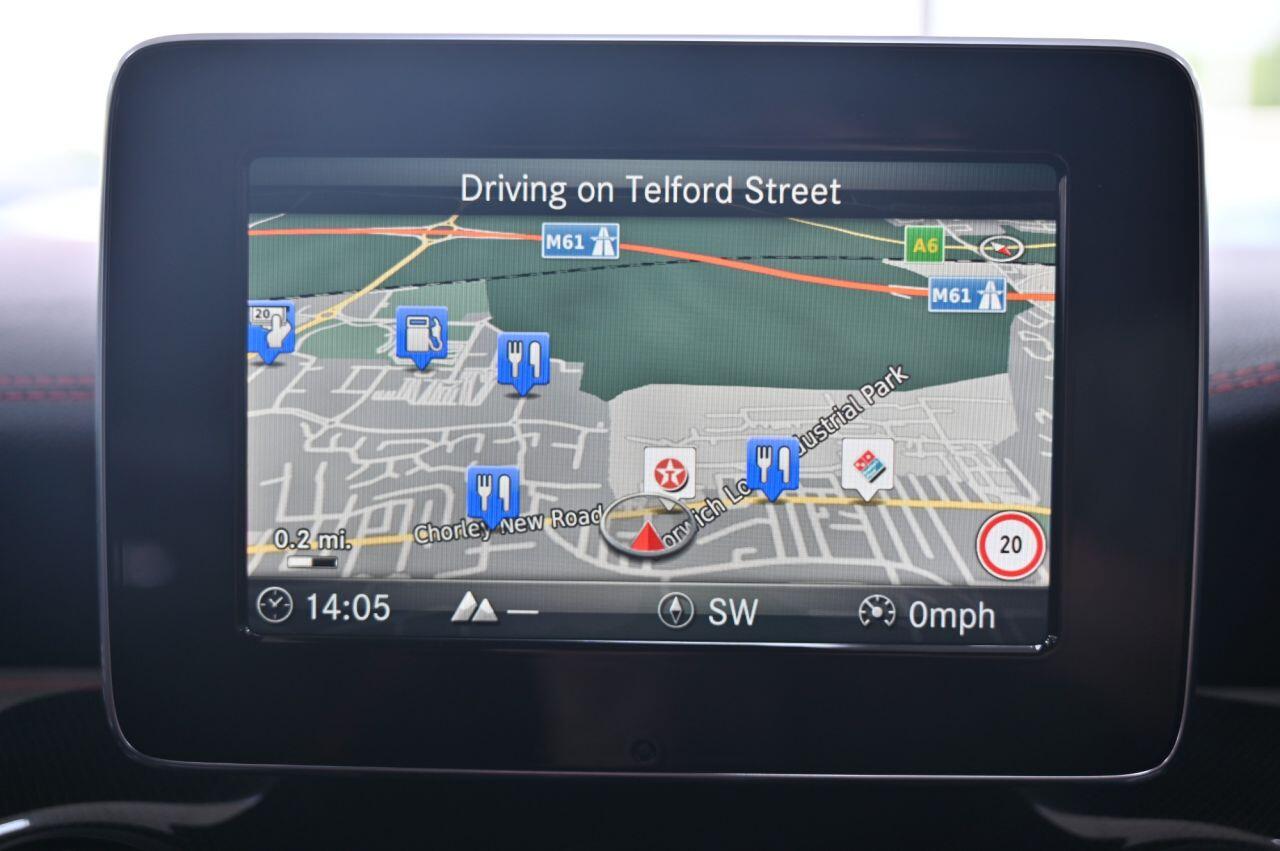 Mercedes-Benz Cla view 24