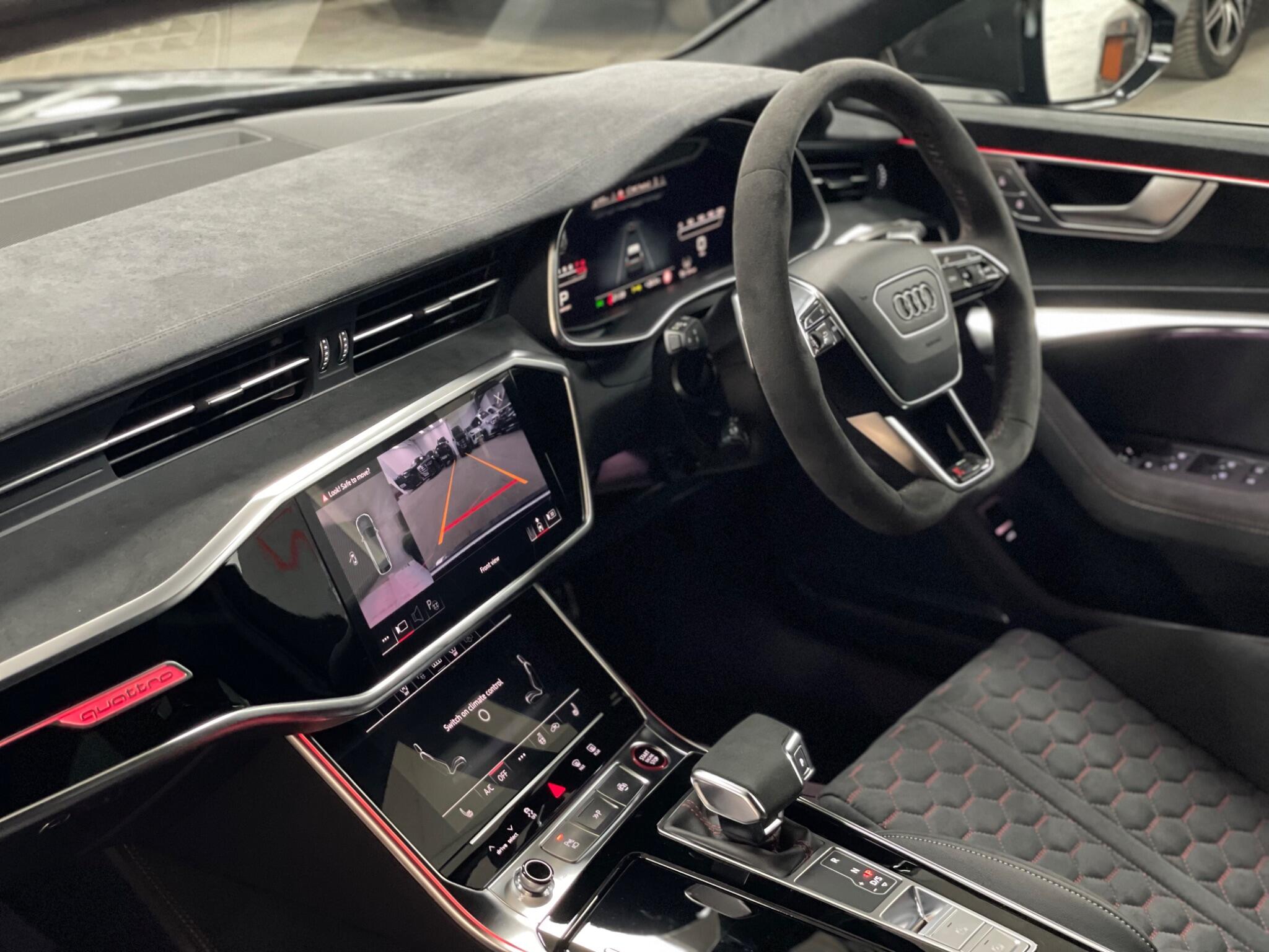 Audi RS6 view 52