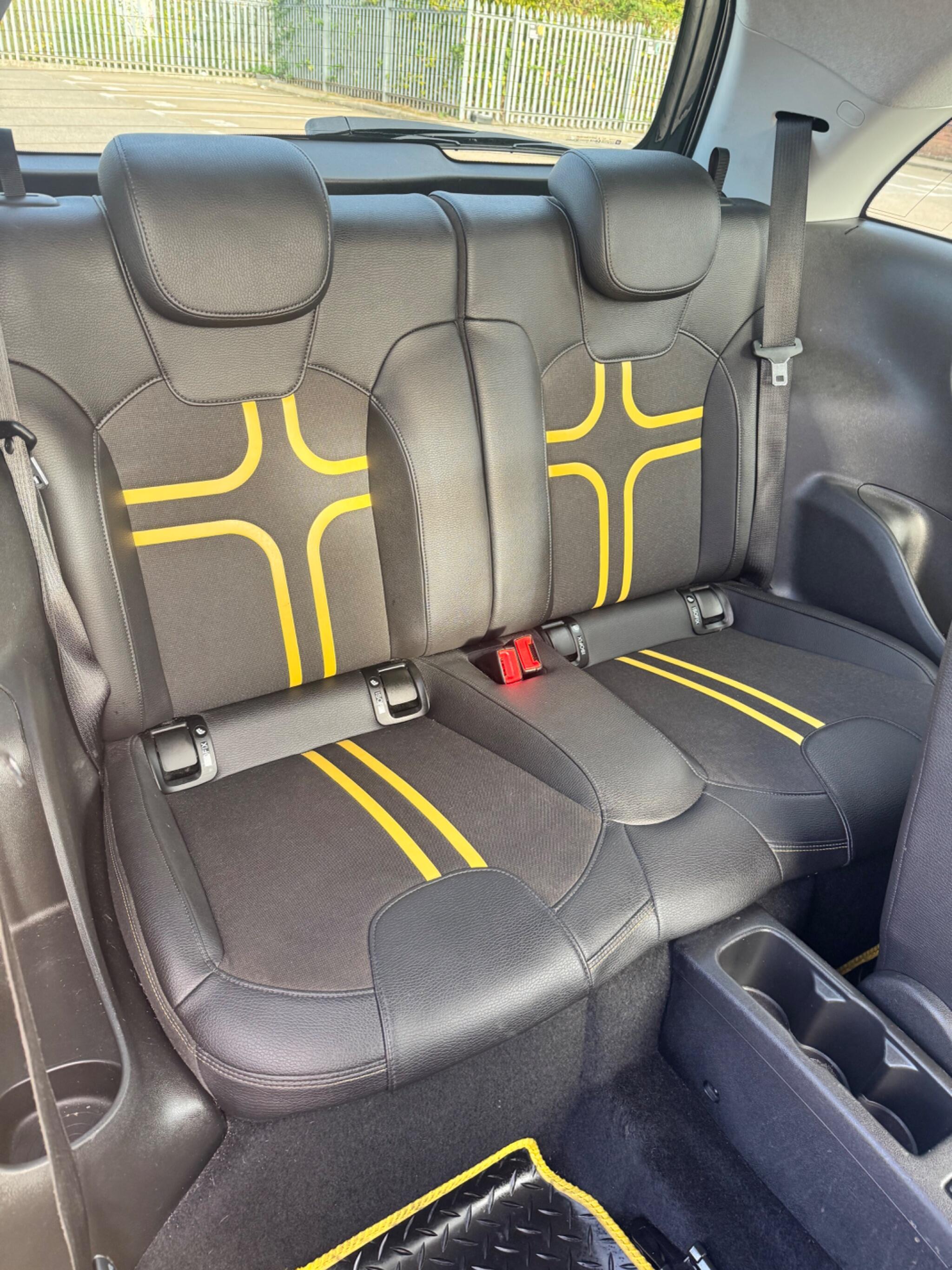 Vauxhall Adam view 22