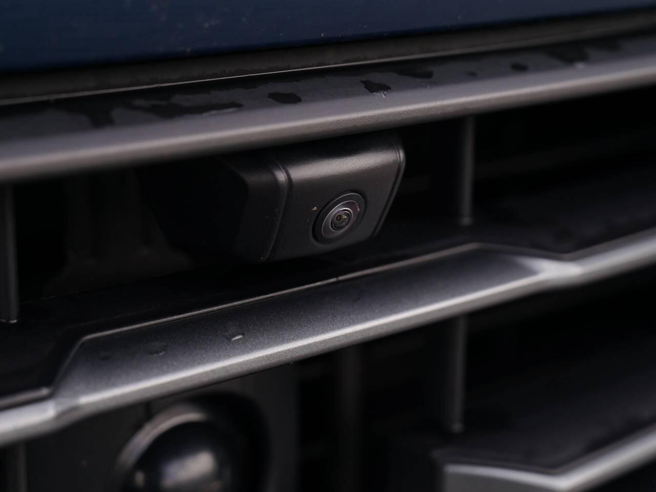 Porsche Cayenne view 49