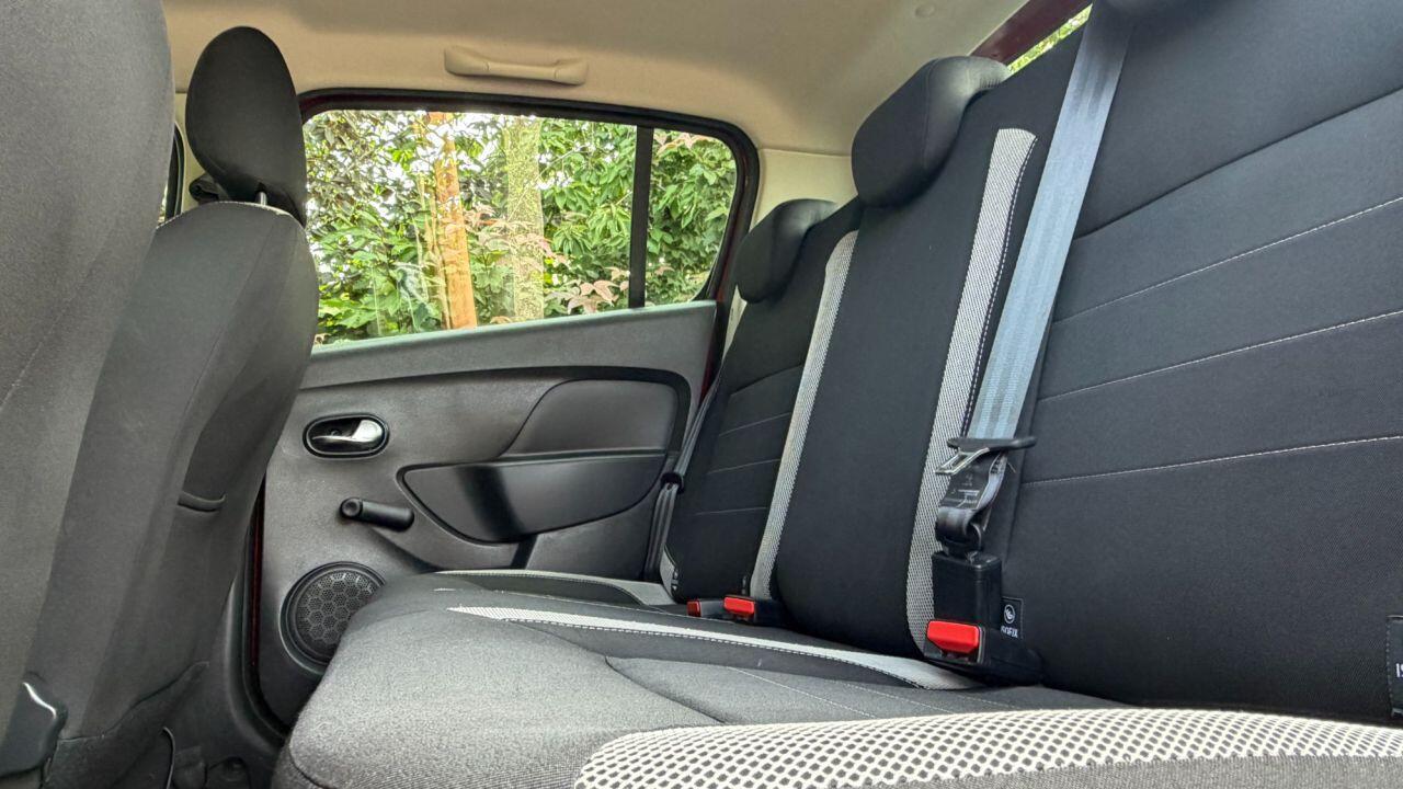 Dacia Sandero Stepway view 13