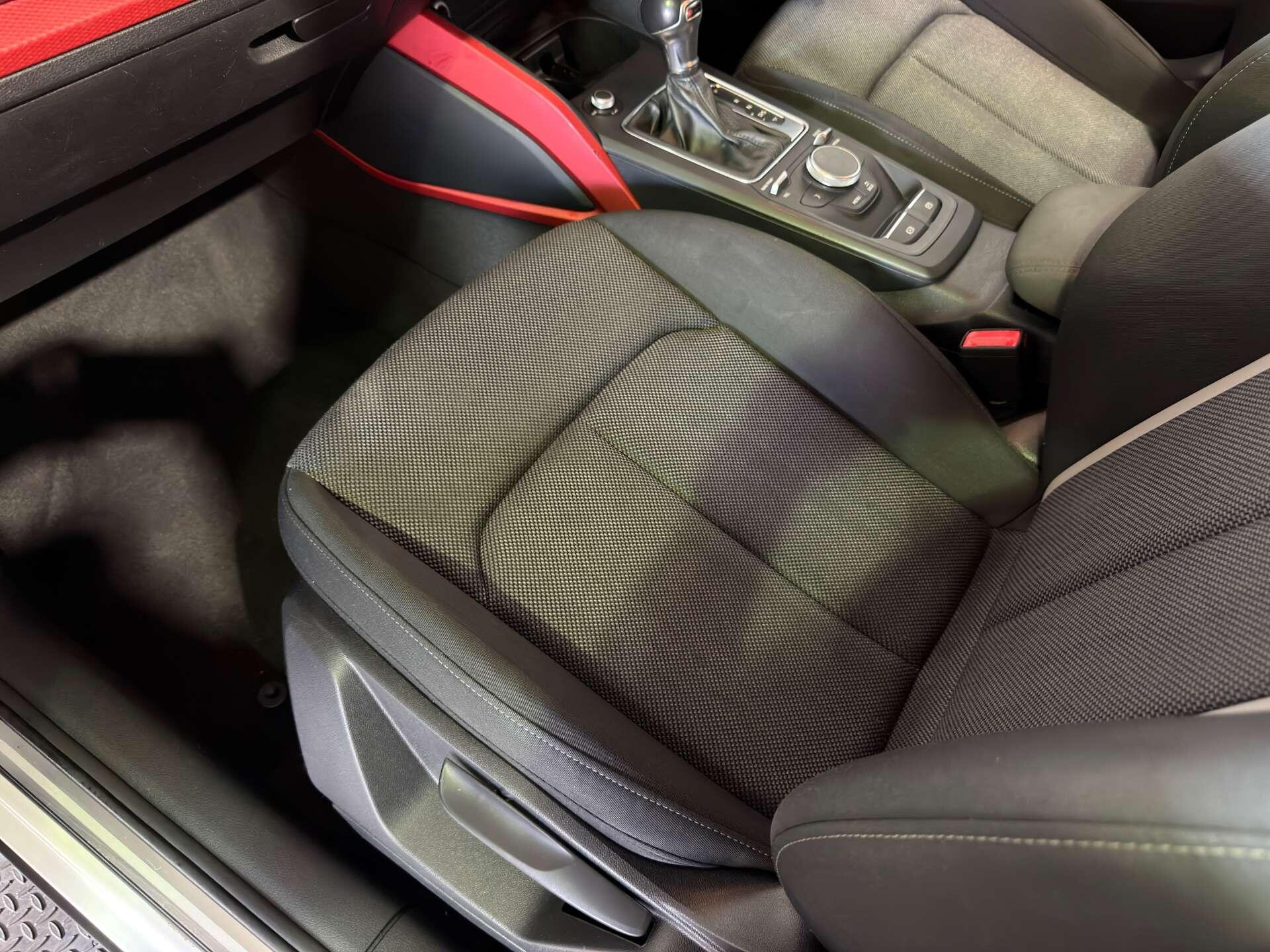 Audi Q2 view 64