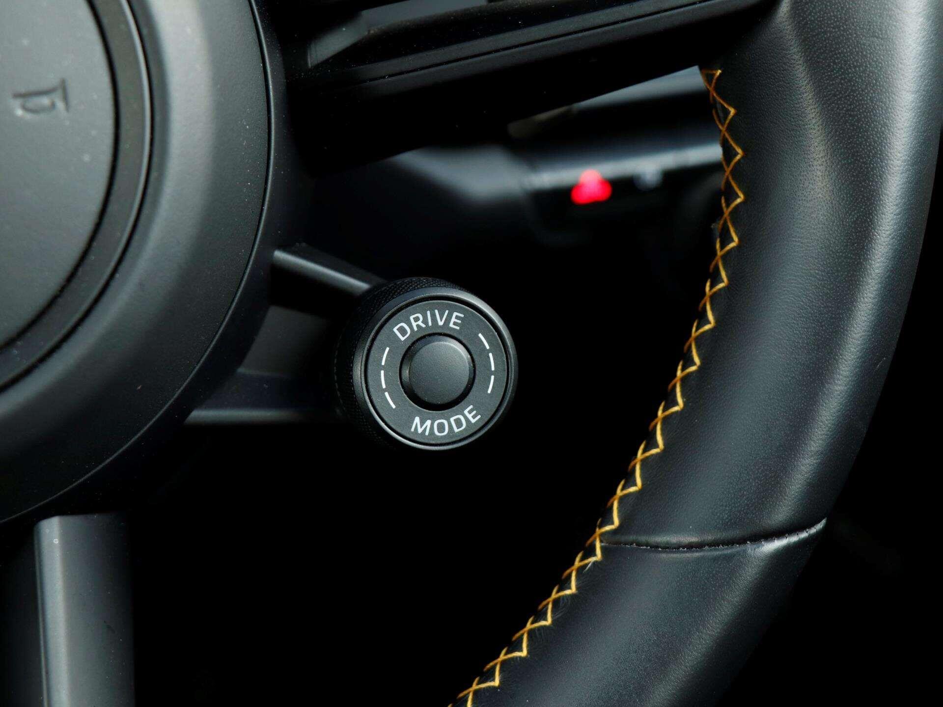 Porsche 911 view 21